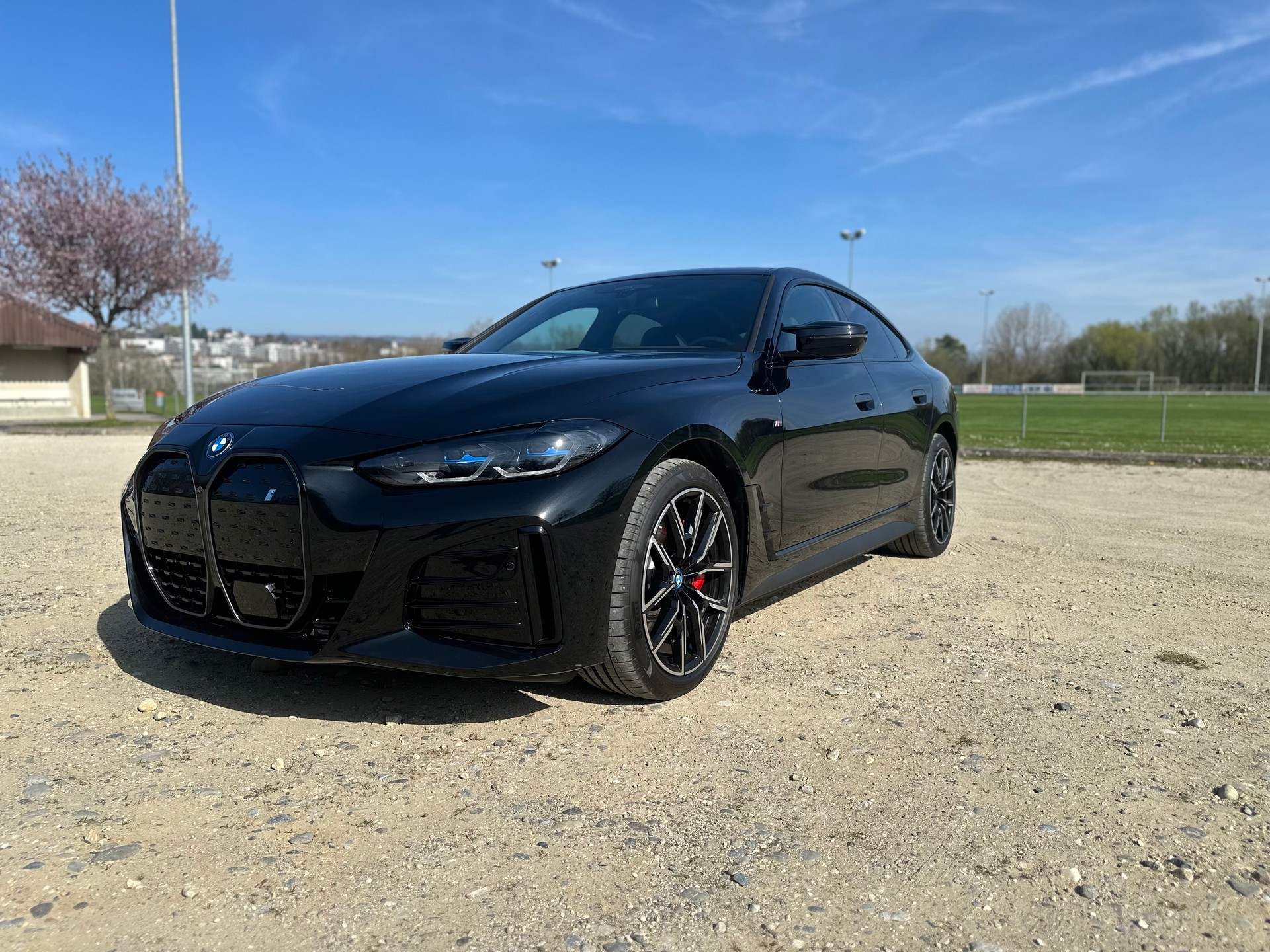 BMW i4 eDrive 40 M Sport-showroom-element-1