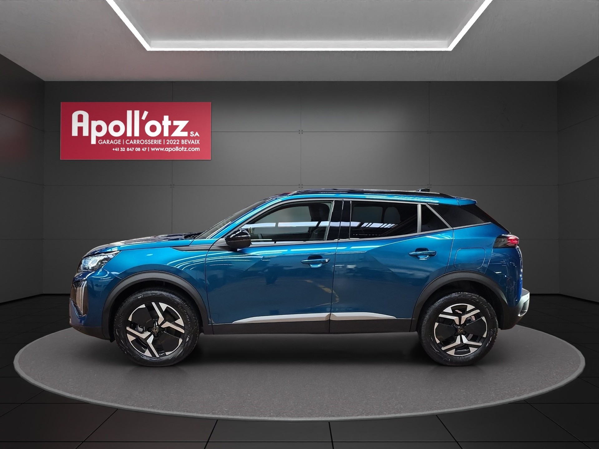 PEUGEOT 2008 1.2 136 MHEV Allure-showroom-element-1
