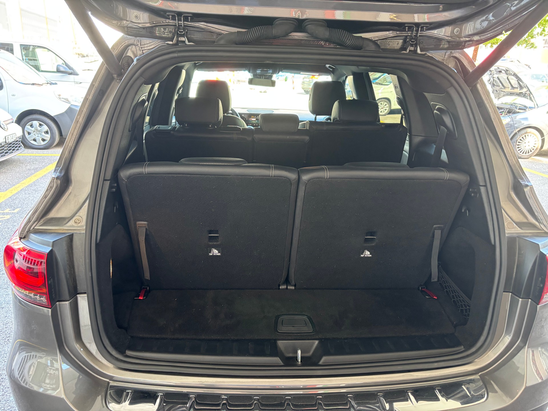 MERCEDES-BENZ GLB 200 d Progressive 8G-Tronic-image-8