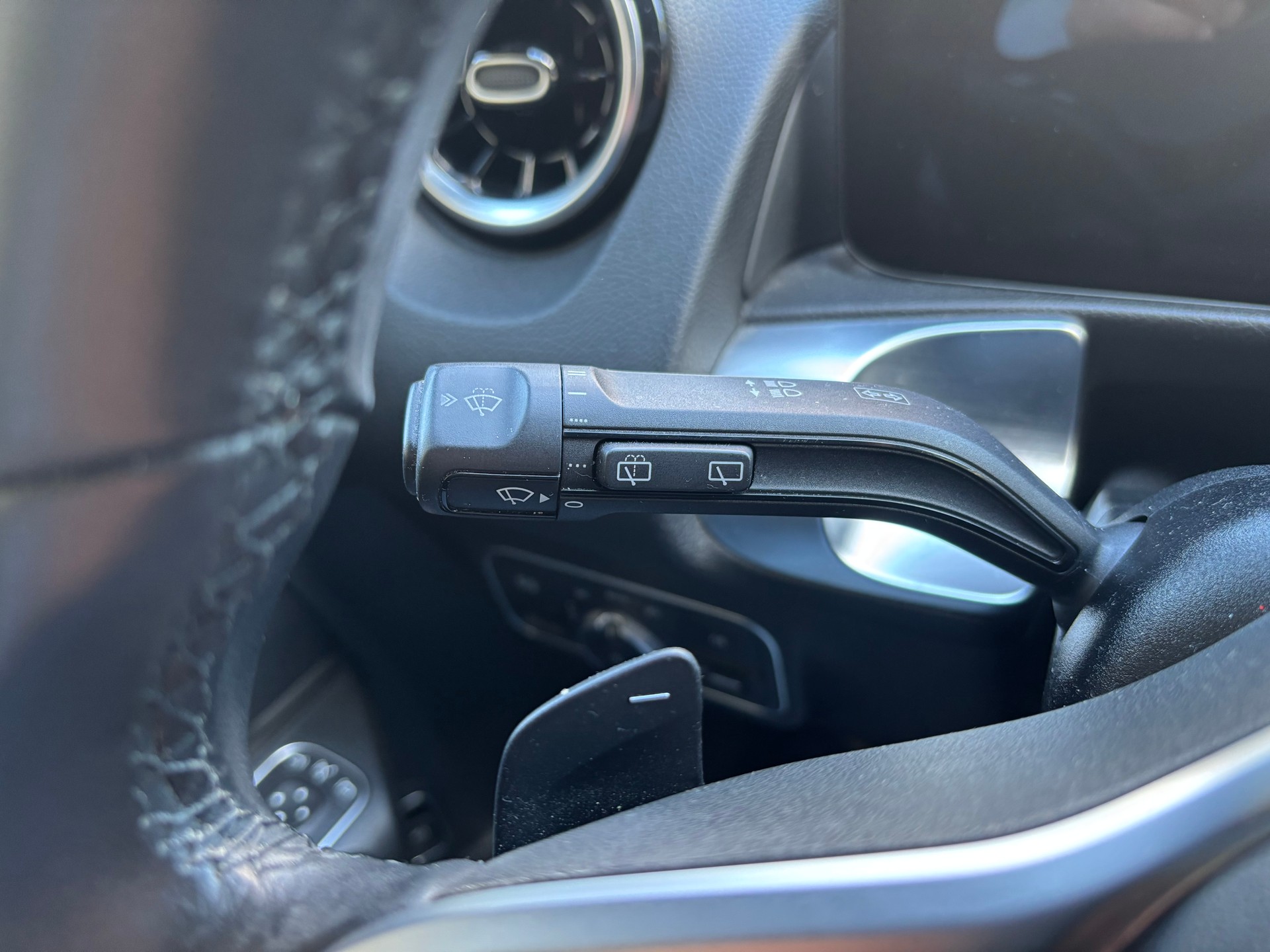 MERCEDES-BENZ GLB 200 d Progressive 8G-Tronic-image-26