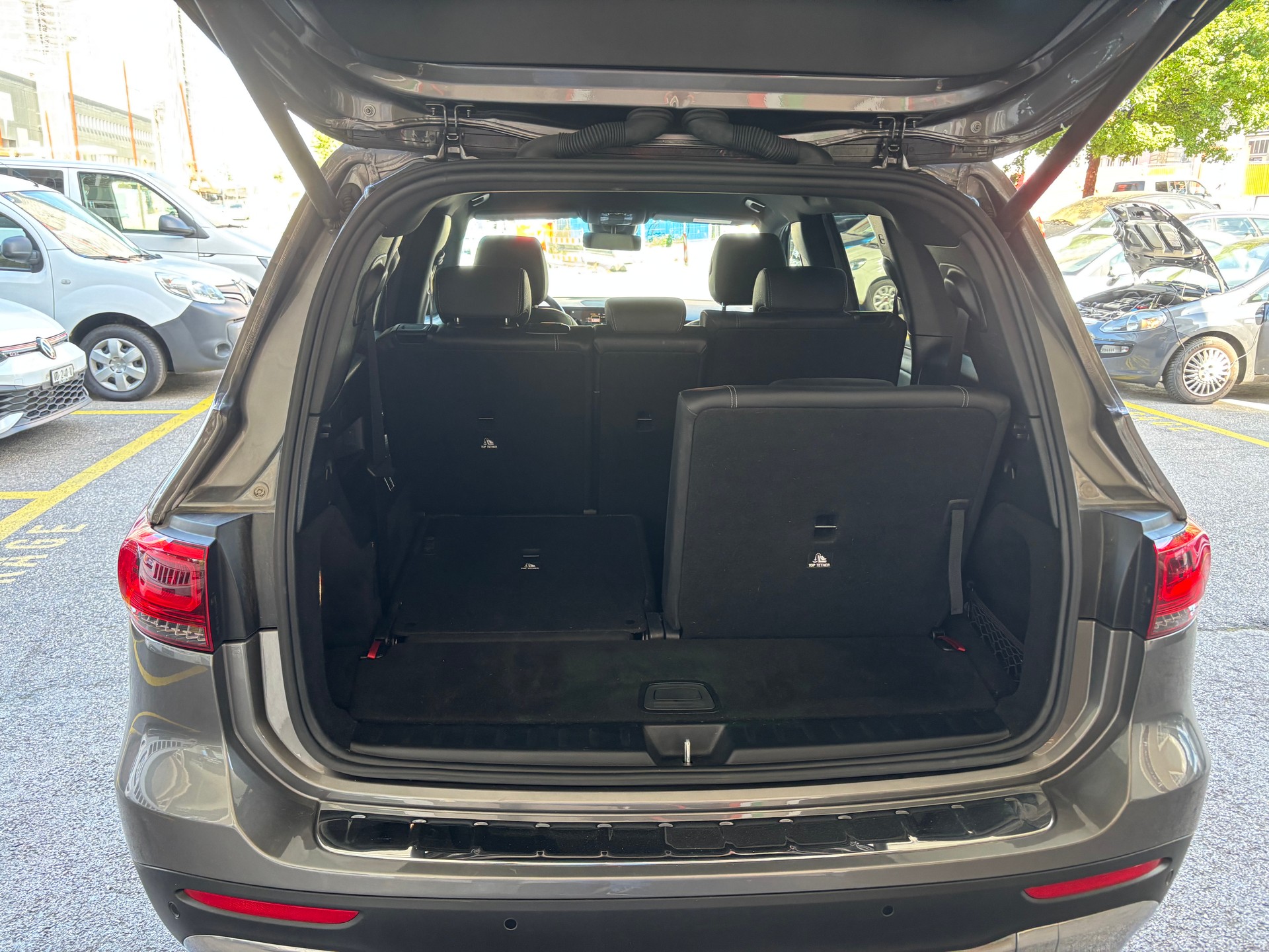 MERCEDES-BENZ GLB 200 d Progressive 8G-Tronic-image-7