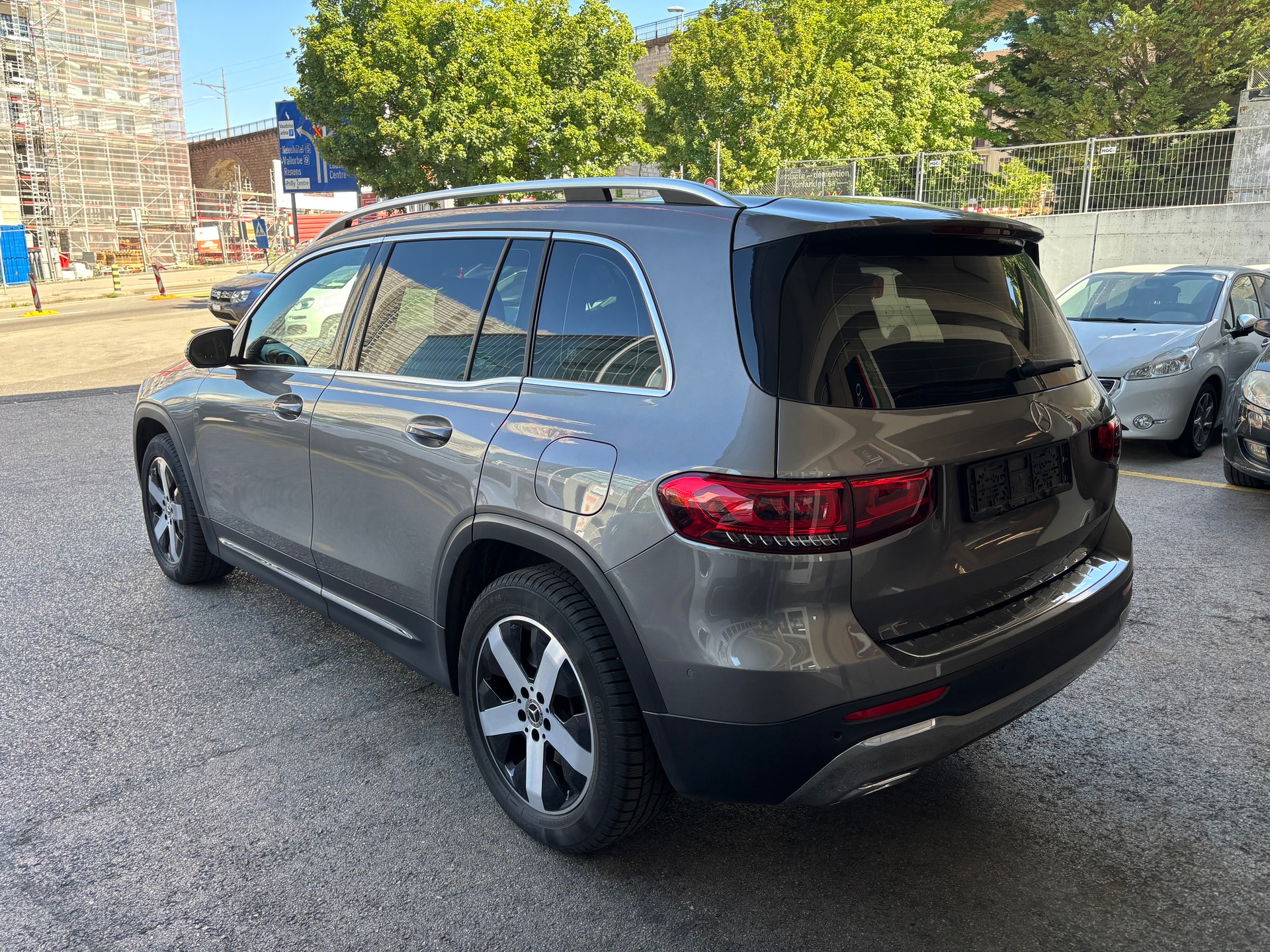 MERCEDES-BENZ GLB 200 d Progressive 8G-Tronic-image-4