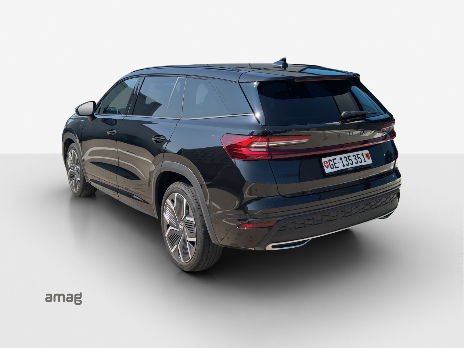SKODA Kodiaq 1.5 TSI PHEV Sportline-showroom-element-2