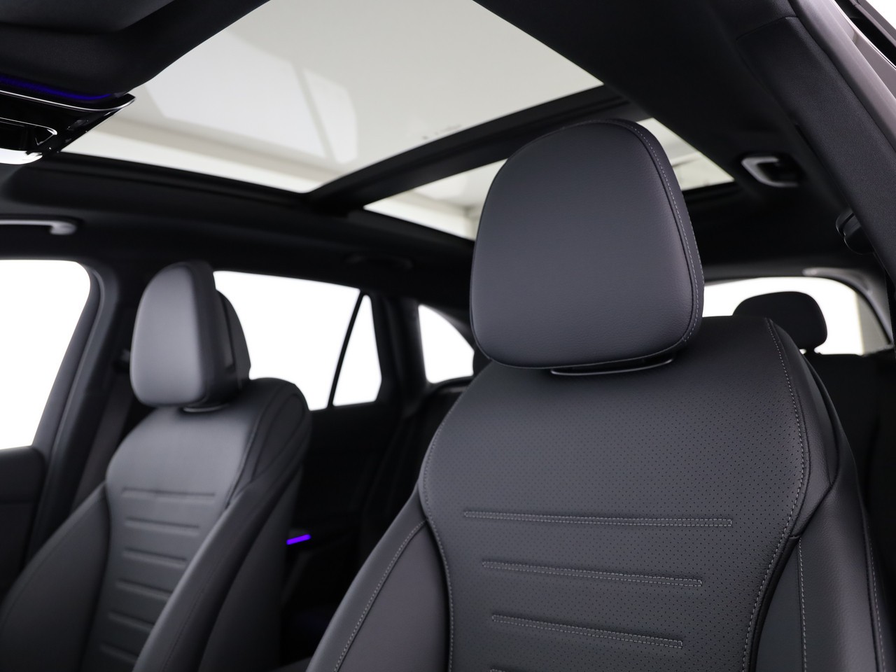 MERCEDES-BENZ GLC 400 e 4Matic 9G-Tronic-image-11