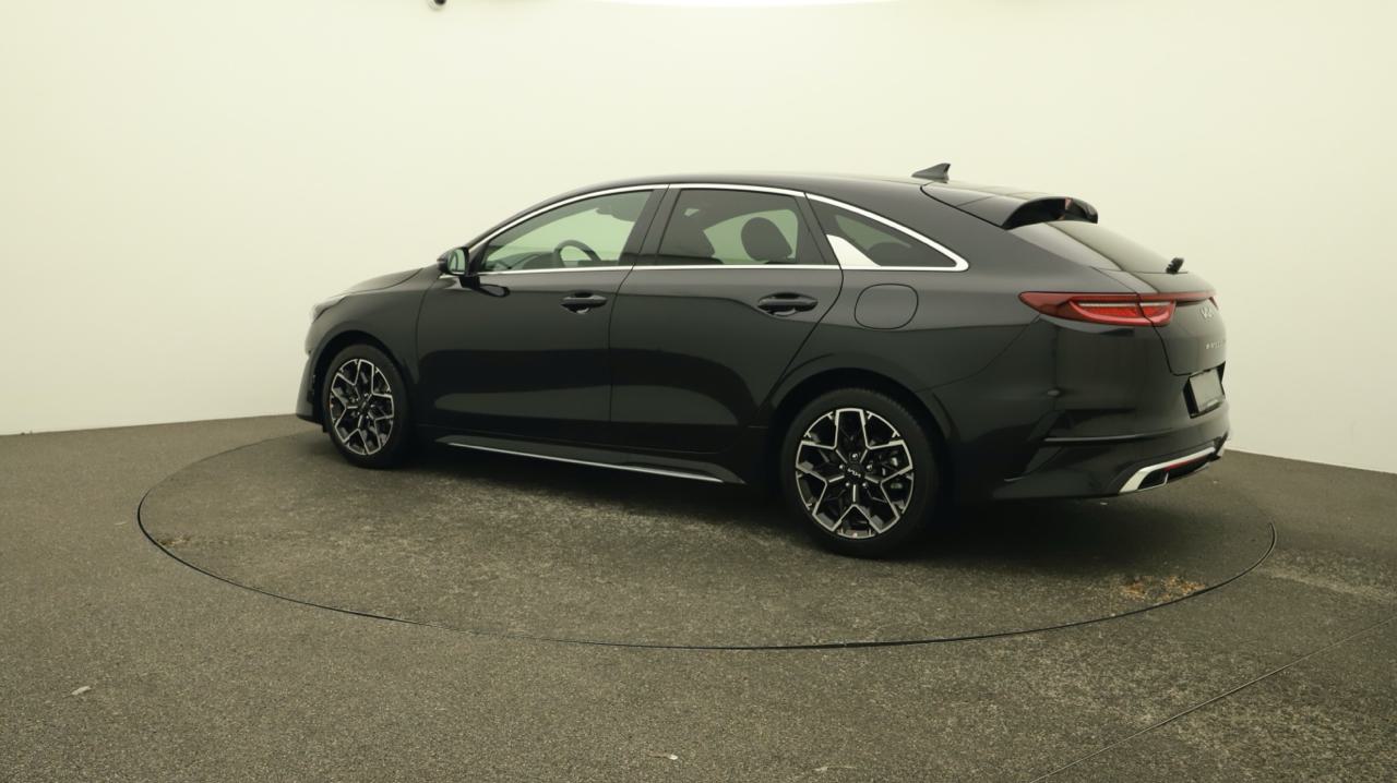 KIA ProCeed 1.5 T-GDi GT-Line Edition DCT-showroom-element-2
