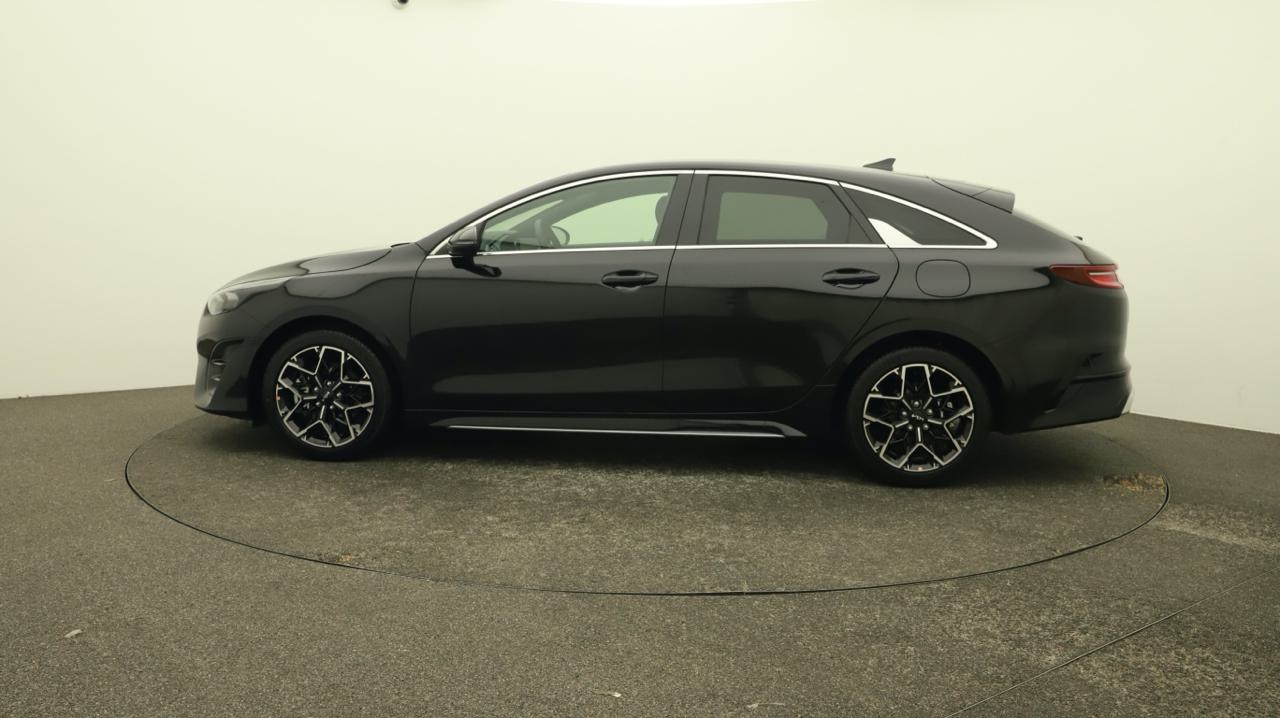 KIA ProCeed 1.5 T-GDi GT-Line Edition DCT-showroom-element-1
