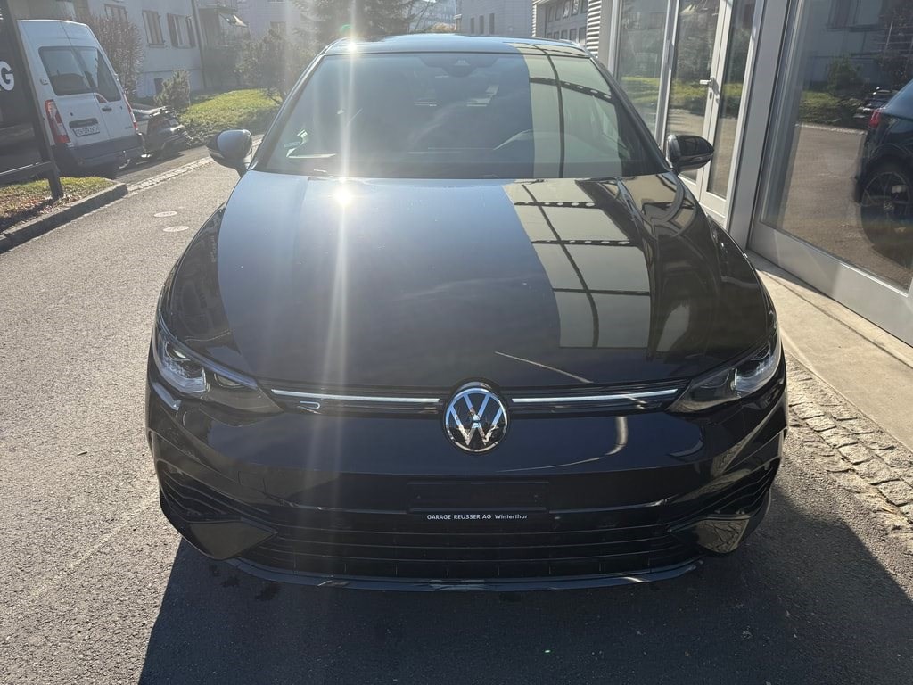 VW GOLF 2.0 TSI R DSG 4MOTION R BLACK STYLE *** AKRAPOVIC & 5 JAHRE VW WERKSGARANTIE ***-showroom-element-1