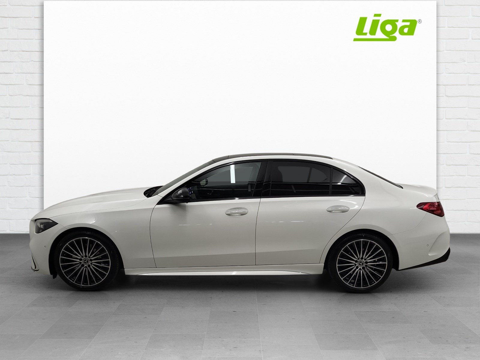 MERCEDES-BENZ C 200 AMG Line 4Matic
