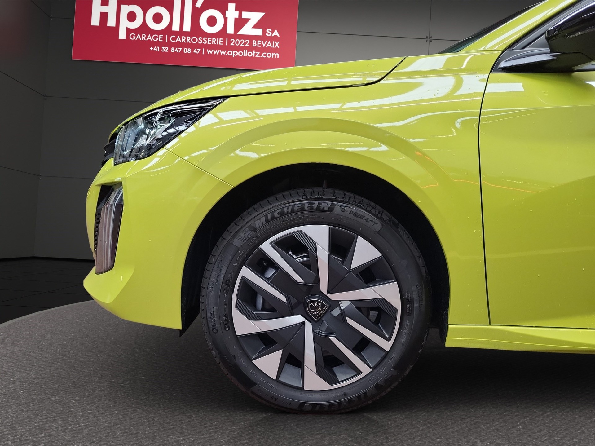 PEUGEOT 208 1.2 MHEV 100 Style-showroom-element-3