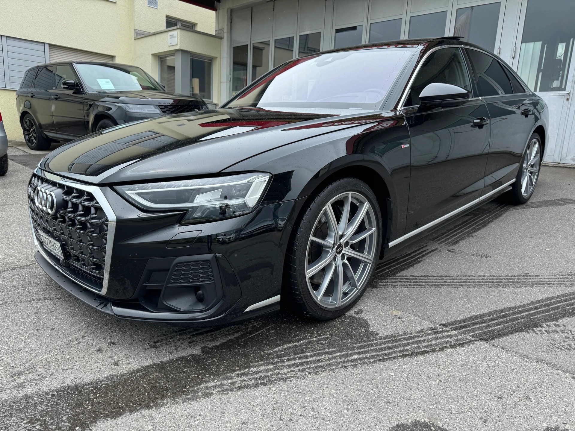 AUDI A8 60 L TFSI e quattro tiptronic-showroom-element-3