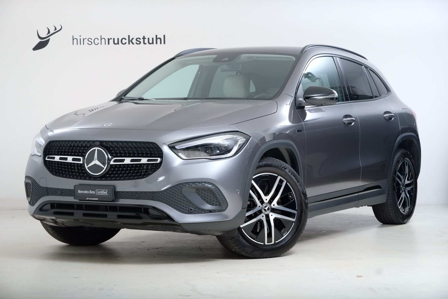 MERCEDES-BENZ GLA 250e Progressive 8G-DCT
