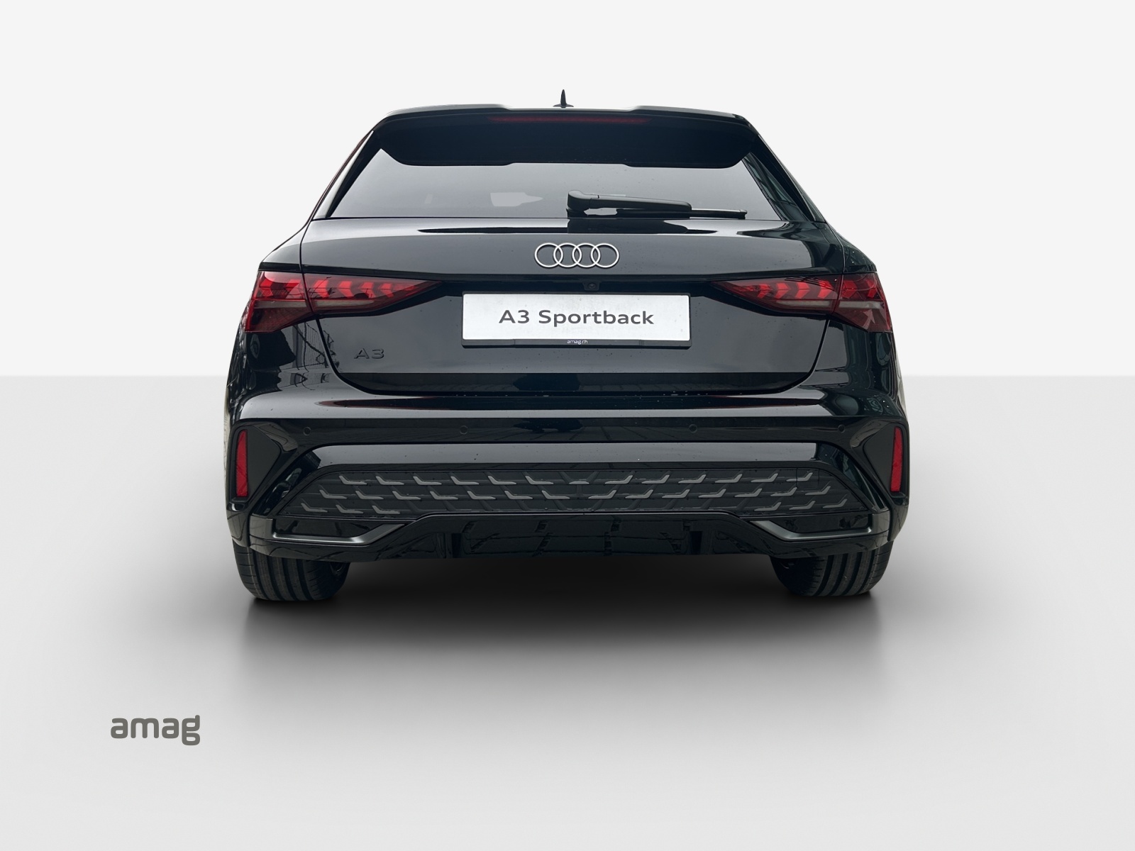 AUDI A3 Sportback 35 TFSI S line Attraction-showroom-element-3