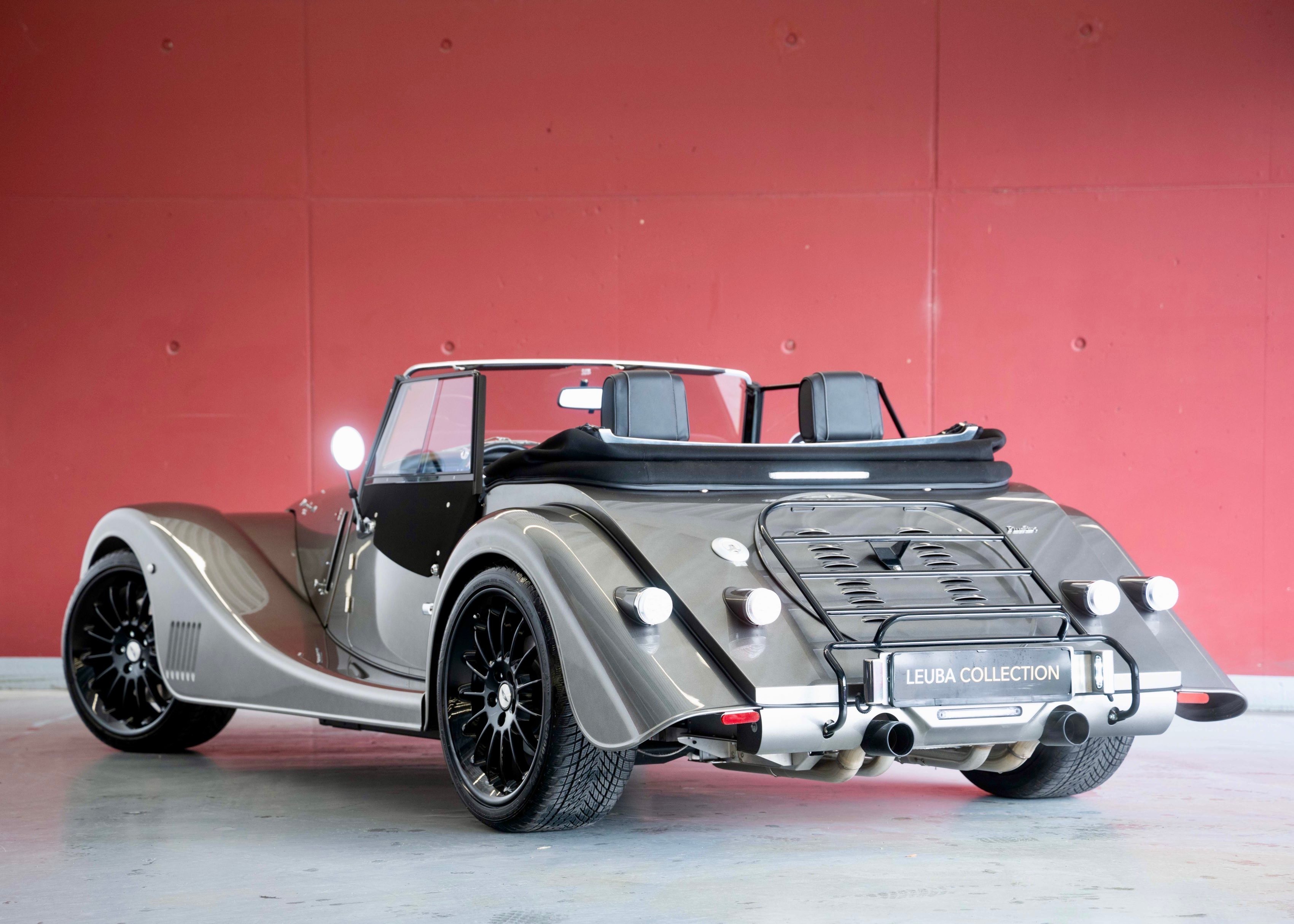 Image MORGAN 4-4 Plus Six 3.0 Bespoke (Swiss car, mint condition, Aston Martin Scintilla Silver paint)