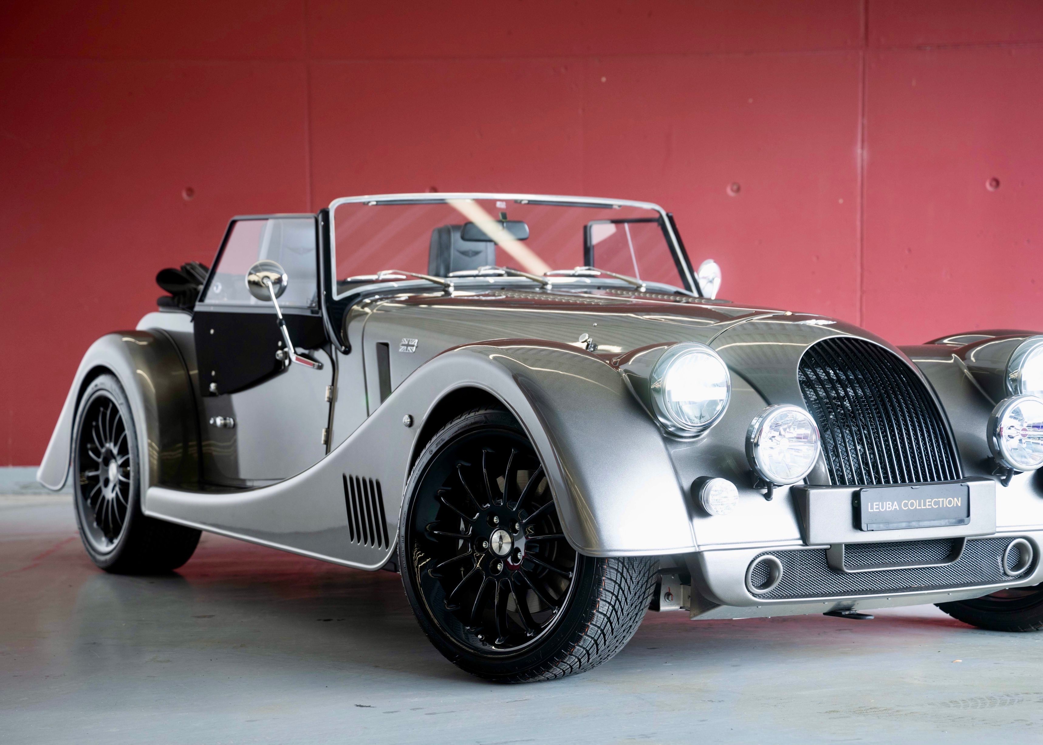 Image MORGAN 4-4 Plus Six 3.0 Bespoke (Swiss car, mint condition, Aston Martin Scintilla Silver paint)