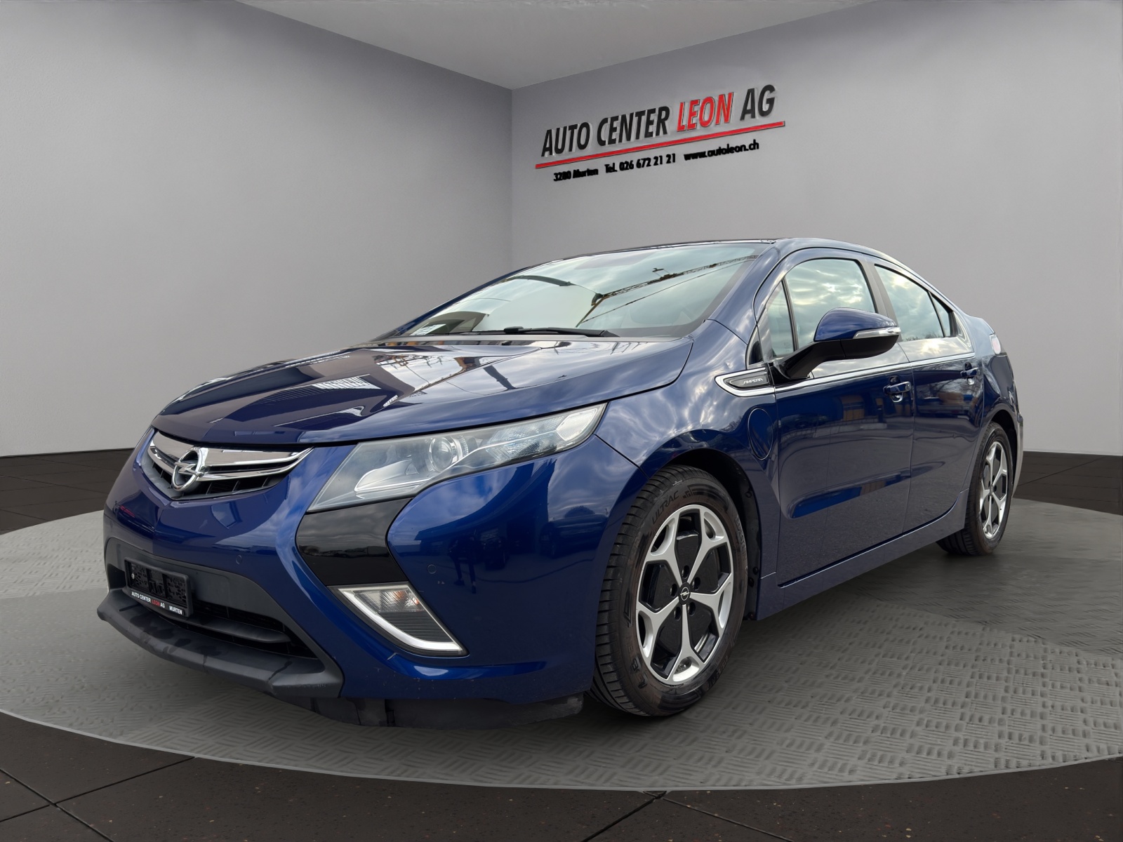 OPEL Ampera E-REV-showroom-element-1
