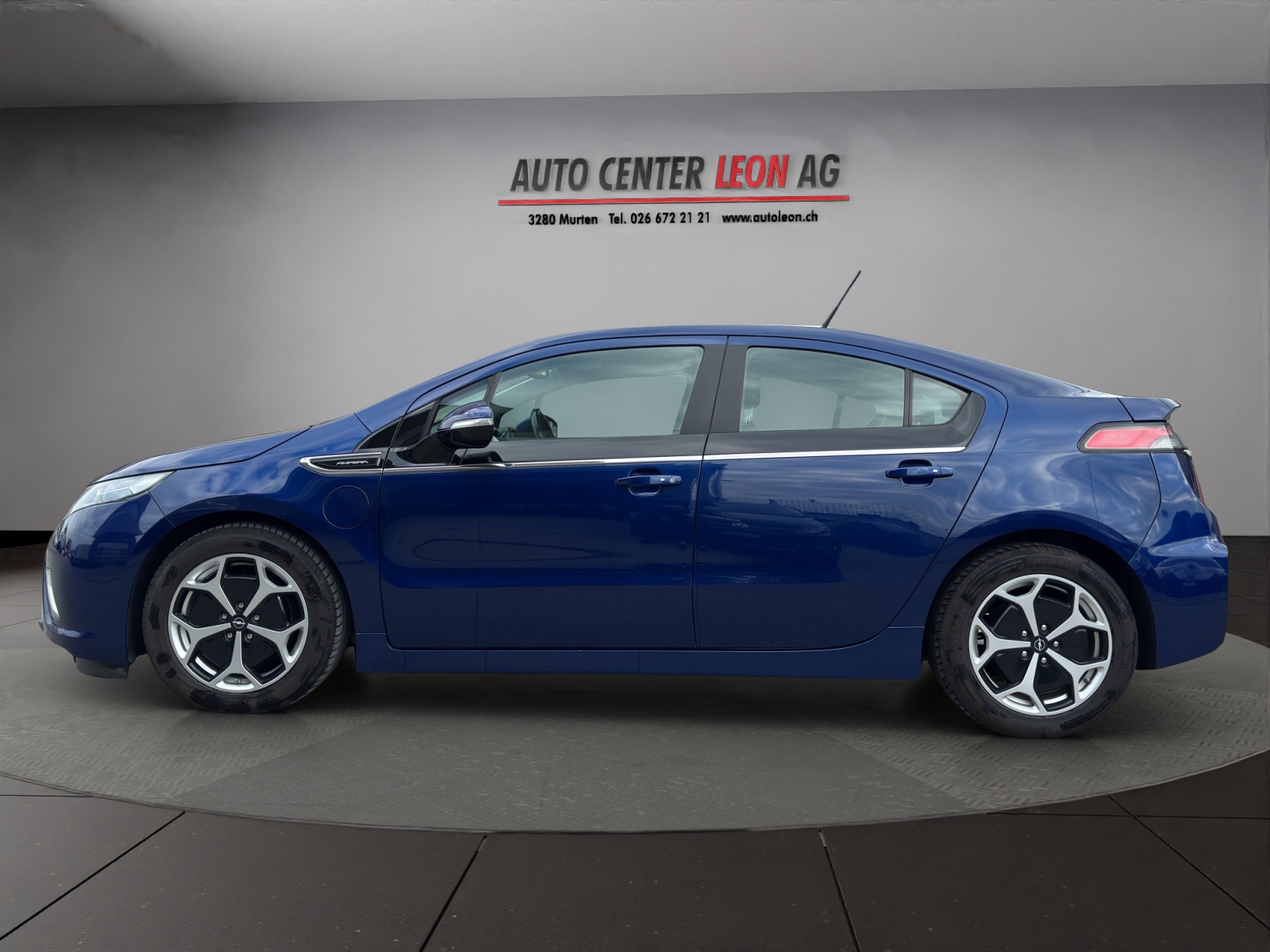 OPEL Ampera E-REV-showroom-element-2