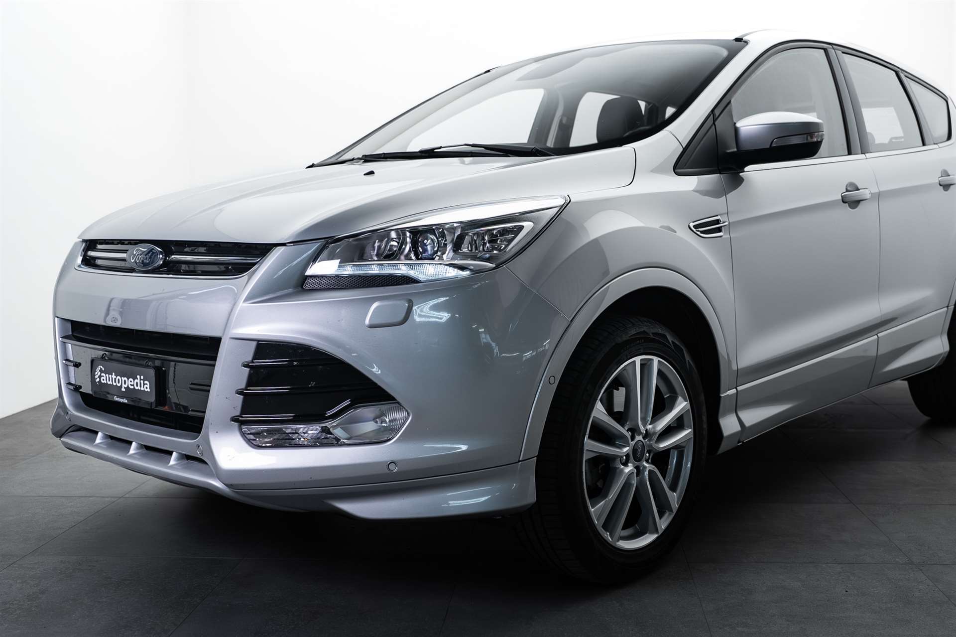 FORD Kuga 2.0 TDCi Titanium S 4WD PowerShift-showroom-element-1
