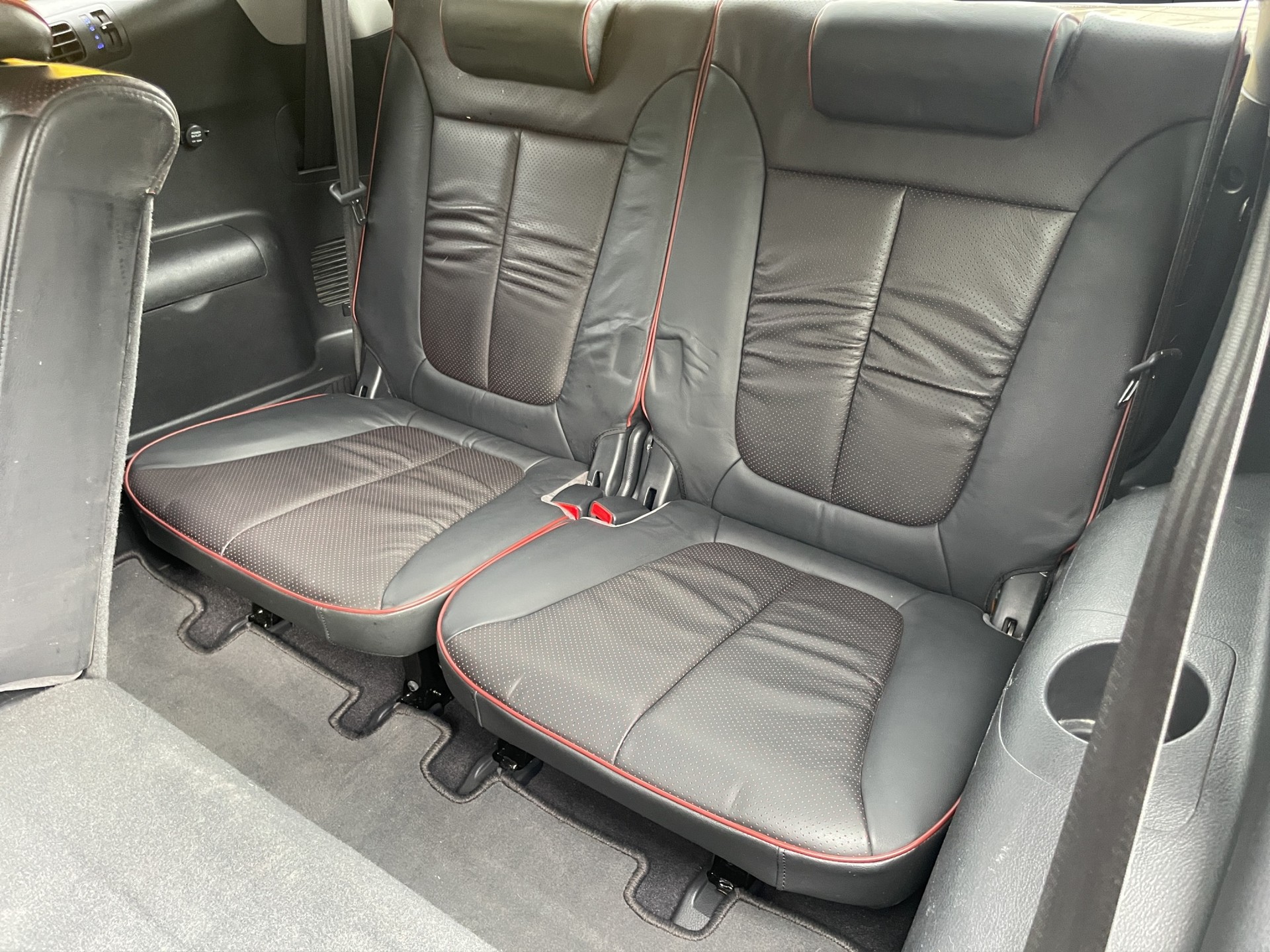 HYUNDAI Santa Fe 2.2 CRDi Style 4WD Automatic-image-7