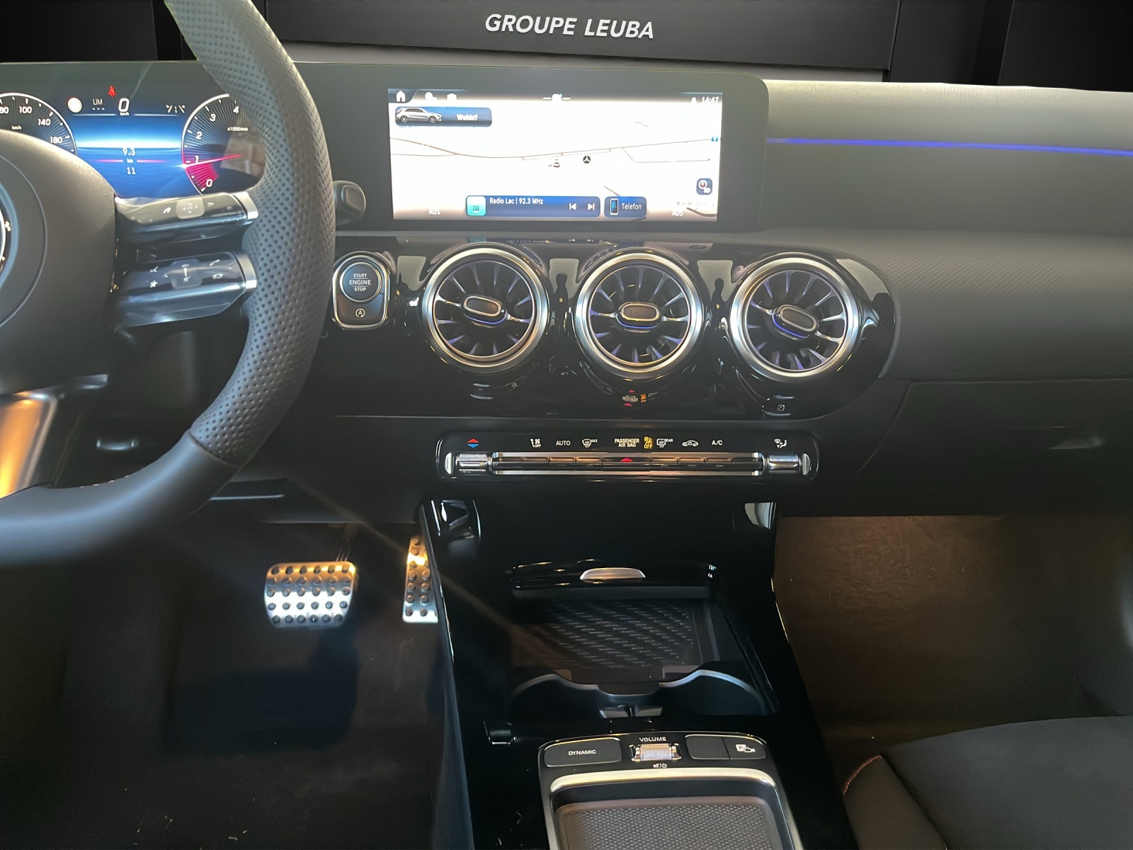 Image MERCEDES-BENZ A-200 A 200 Night Star 7G-DCT