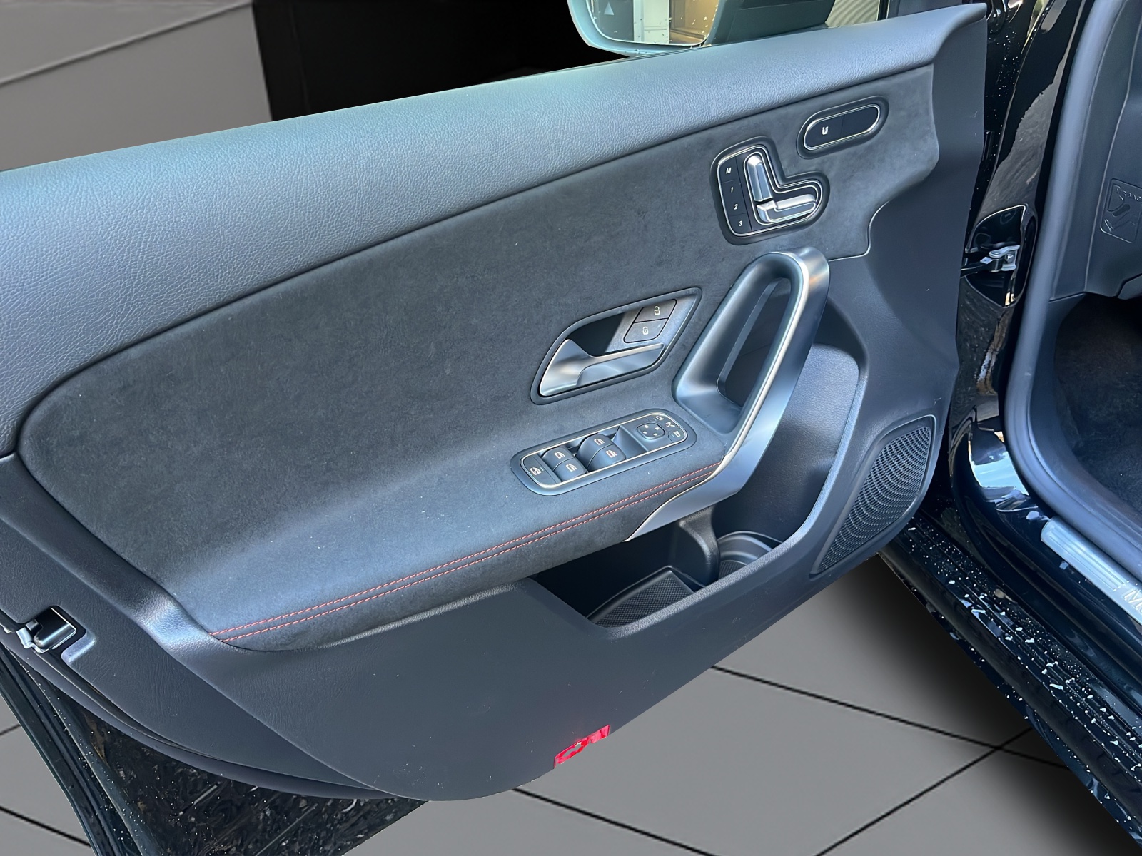 Image MERCEDES-BENZ A-200 A 200 Night Star 7G-DCT