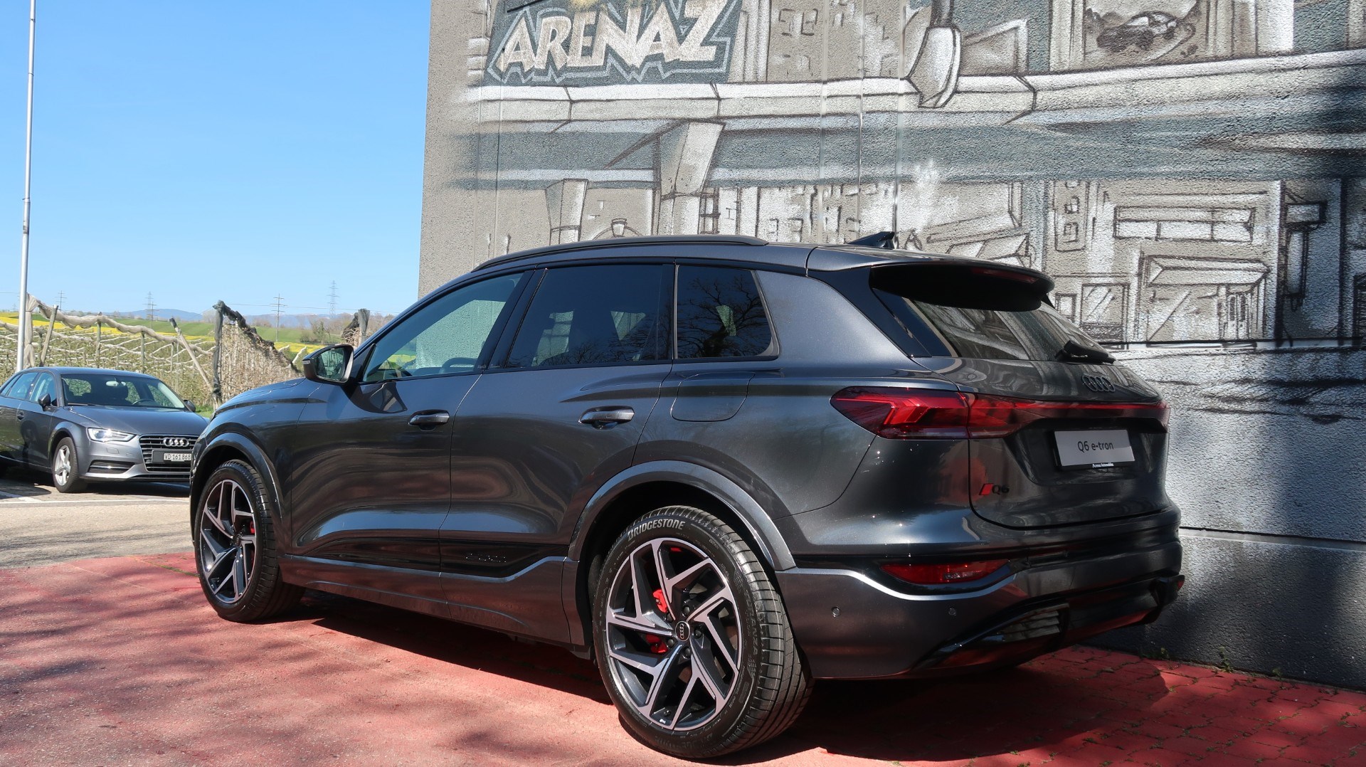 AUDI Q6 e-tron quattro-image-1