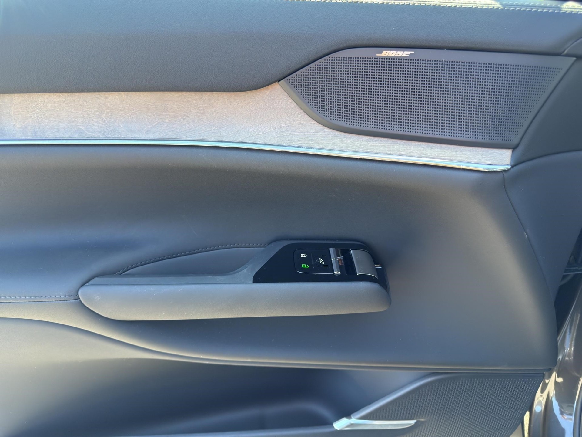 VOLVO EX 90 EX90 Twin Ultra AWD-image-10