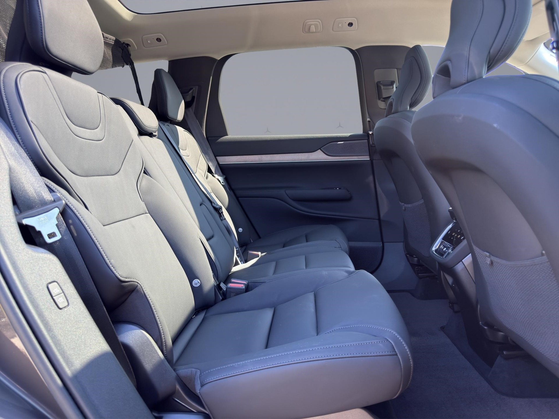 VOLVO EX 90 EX90 Twin Ultra AWD-image-16