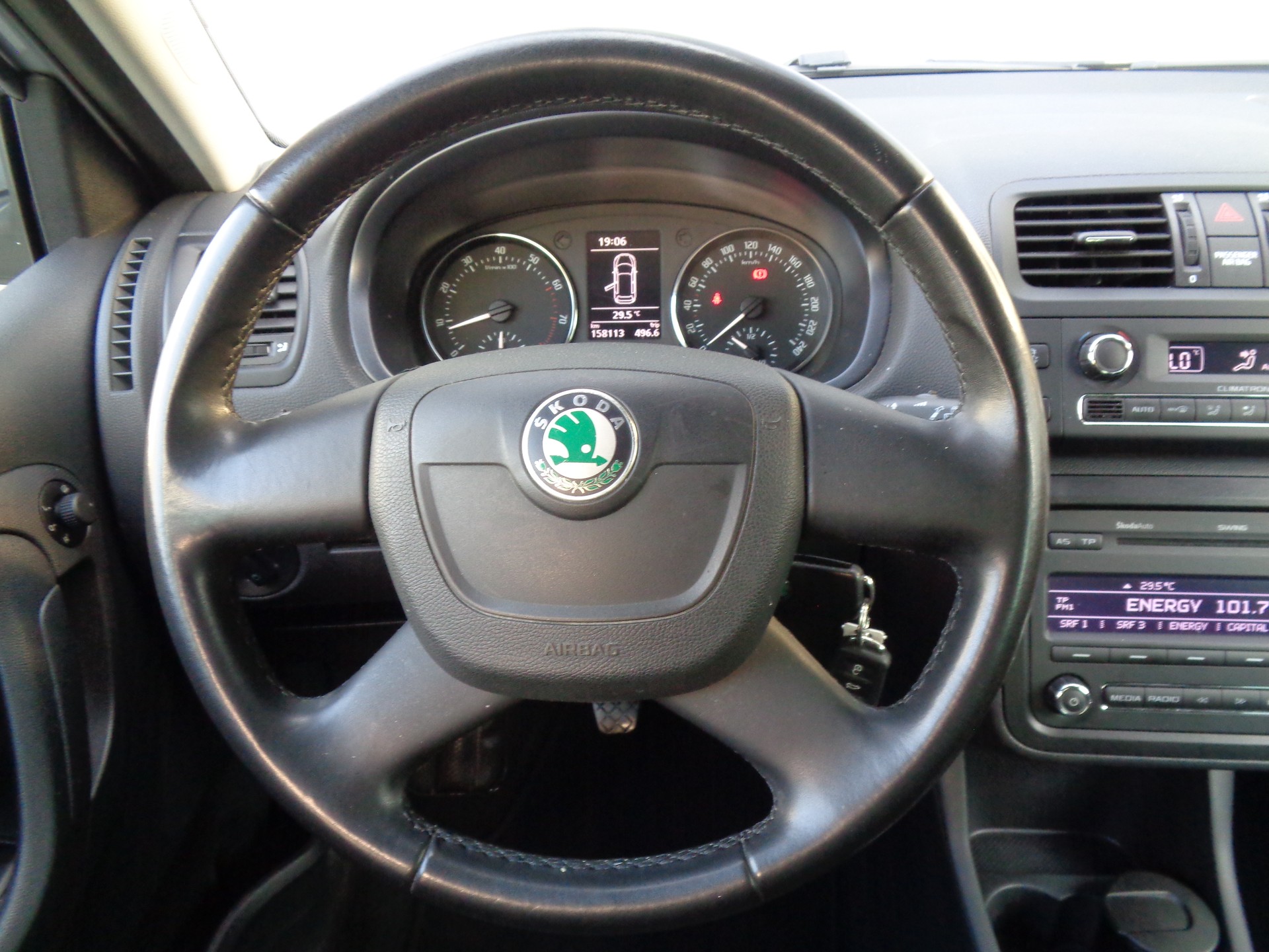 SKODA Fabia 1.2 TSI Elegance-image-7