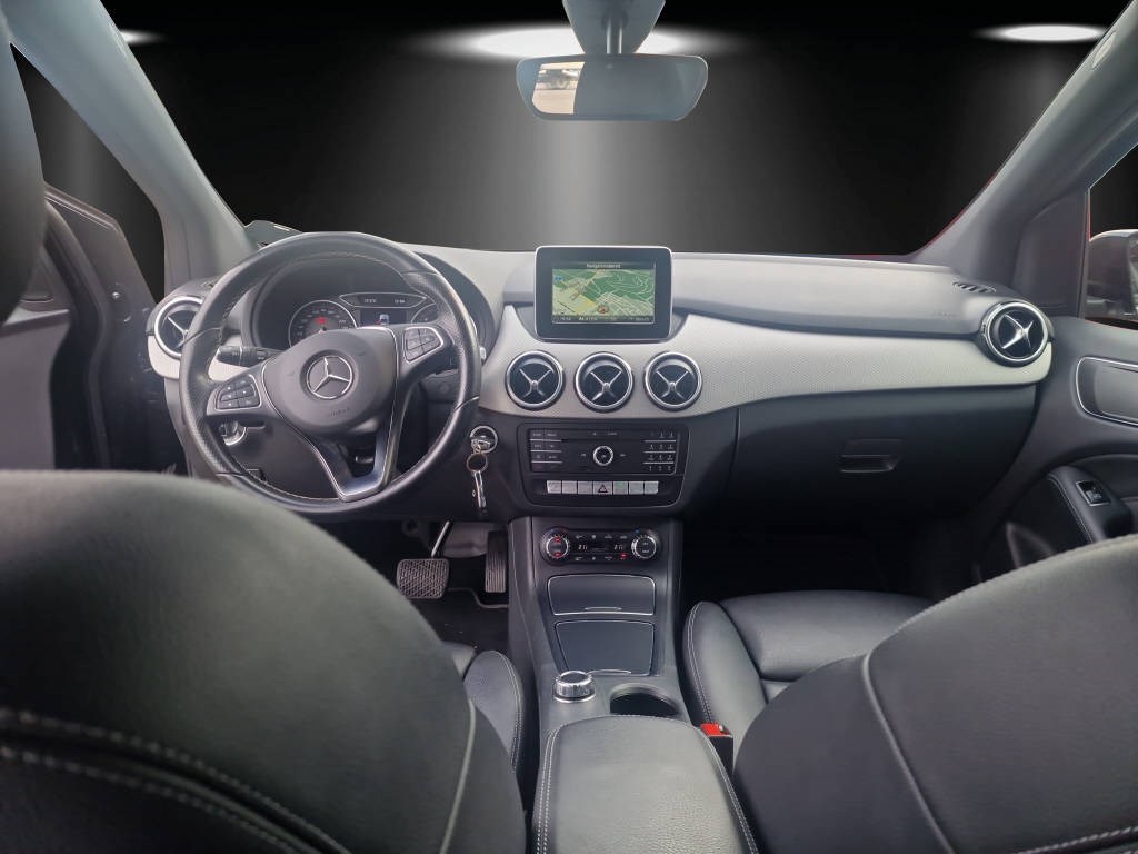 MERCEDES-BENZ B 220 Urban 4m-image-10