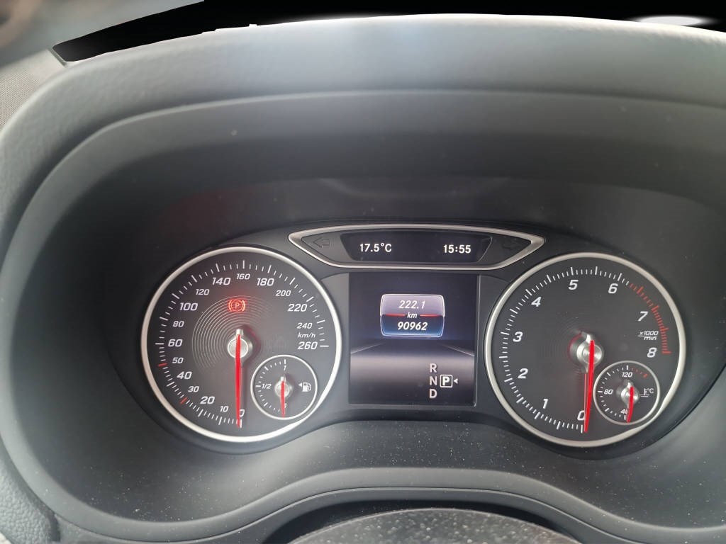 MERCEDES-BENZ B 220 Urban 4m-image-13