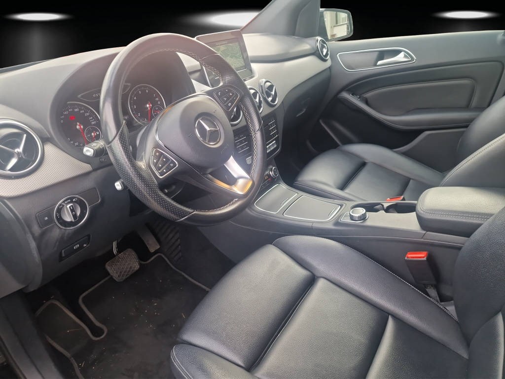 MERCEDES-BENZ B 220 Urban 4m-image-8
