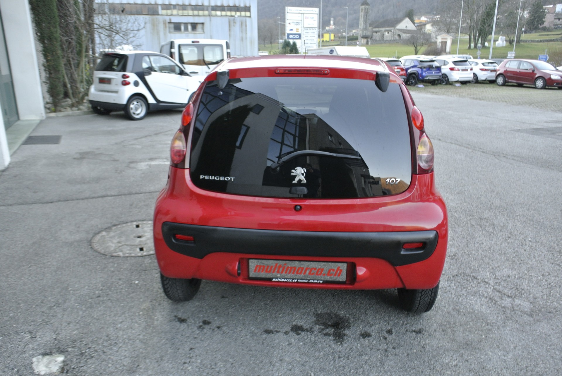 PEUGEOT 107 1.0 Swiss Edition-image-7