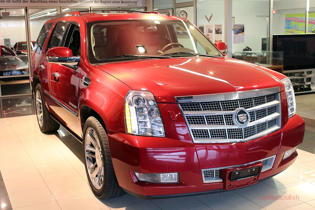 CADILLAC Escalade 6.2 V8 Platinum FlexFuel-showroom-element-2