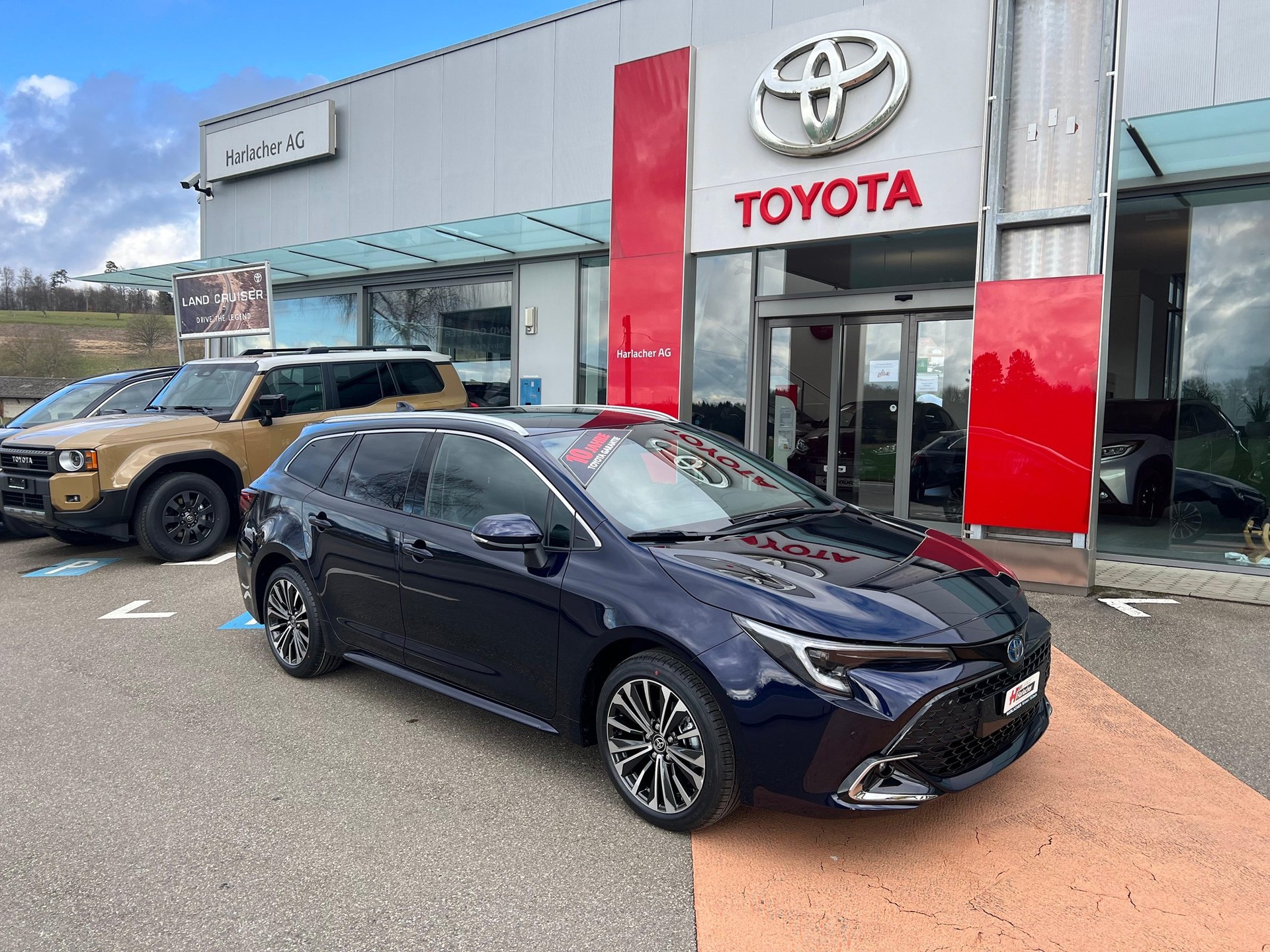 TOYOTA Corolla Touring Sports 1.8 HSD Trend e-CVT