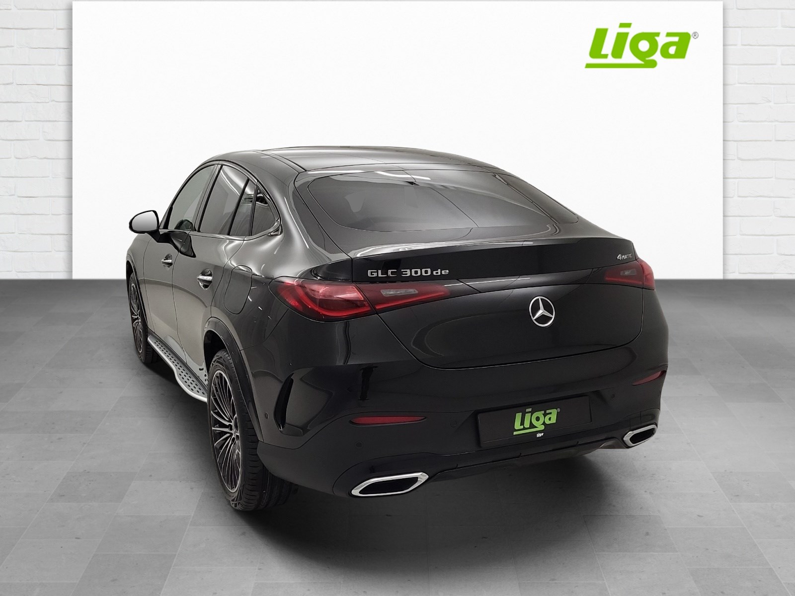 MERCEDES-BENZ GLC 300 de AMG Line 4Matic Coupé-showroom-element-3