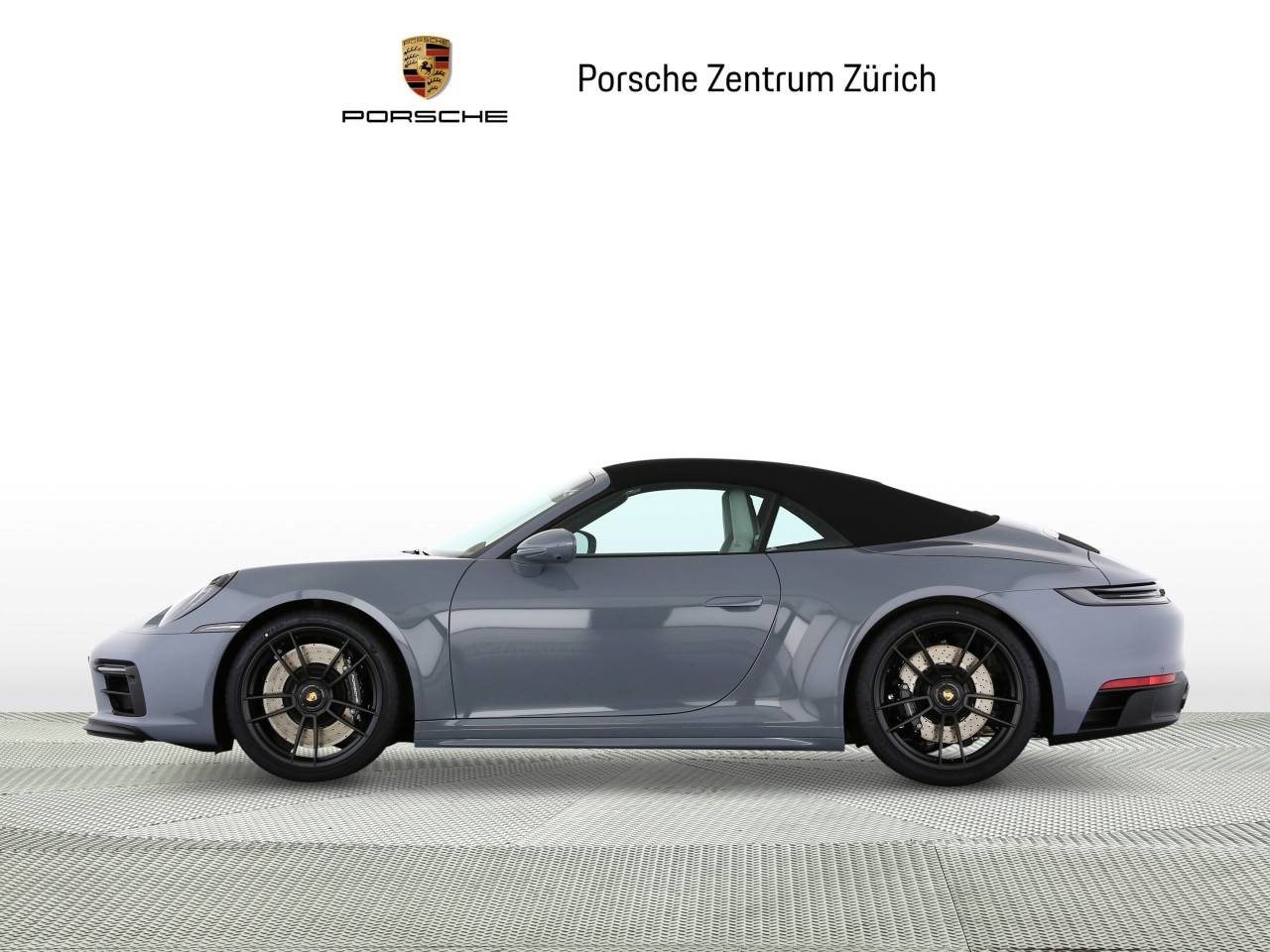 PORSCHE 911 Carrera GTS Cabriolet-showroom-element-1