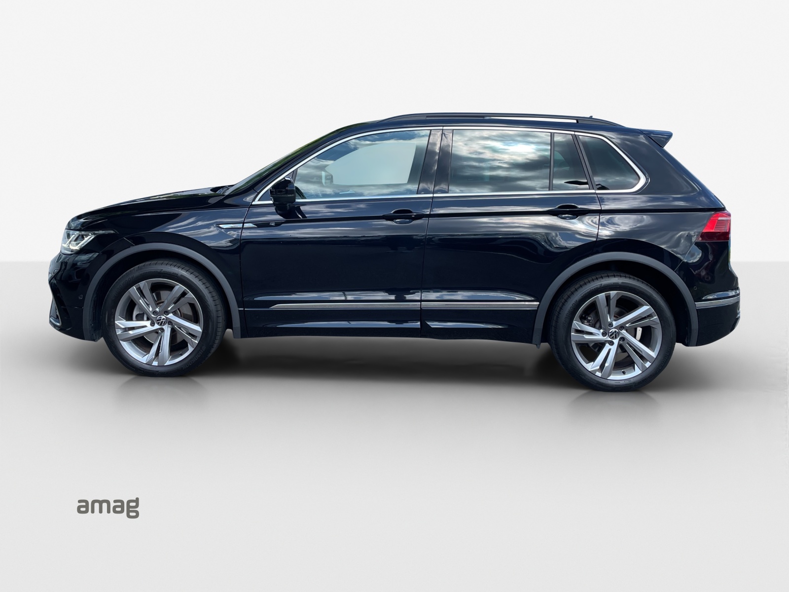 VW Tiguan 2.0TSI R-Line 4Motion DSG-showroom-element-1