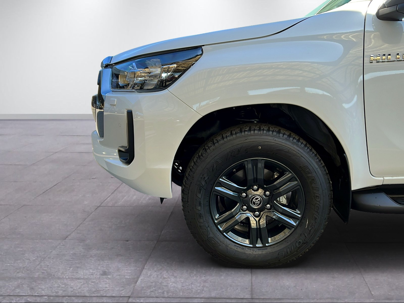 TOYOTA Hilux Double Cab.-Pick-up 2.8 D-4D 204 Style MHEV-showroom-element-2