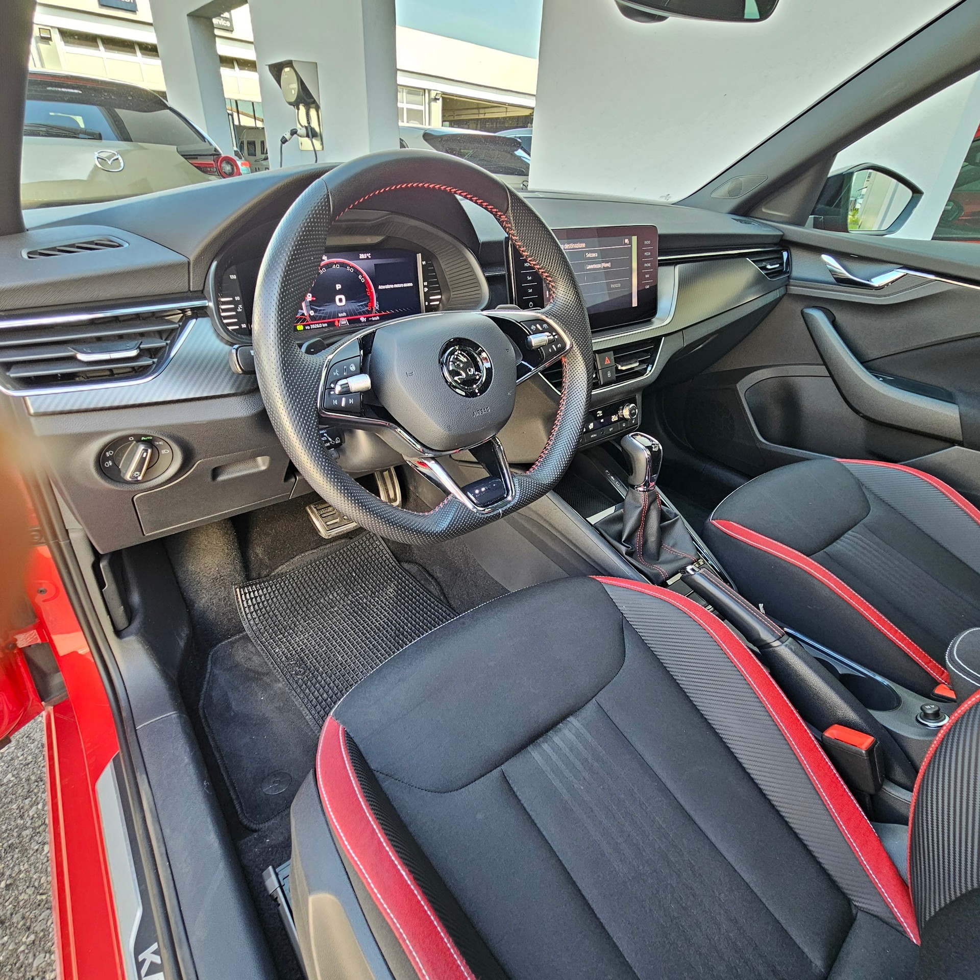 SKODA Kamiq 1.0 TSI Monte Carlo-image-18