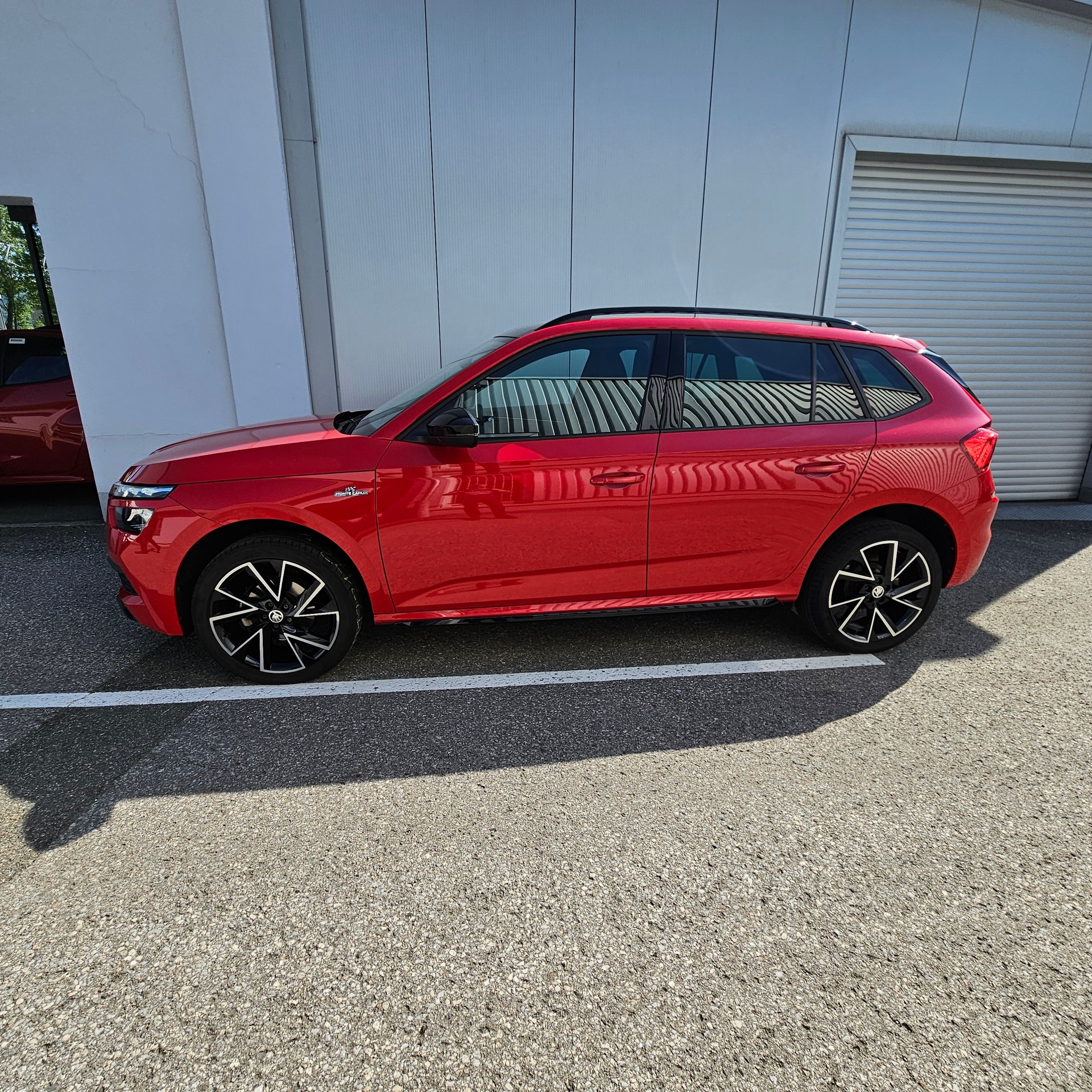 SKODA Kamiq 1.0 TSI Monte Carlo-showroom-element-1