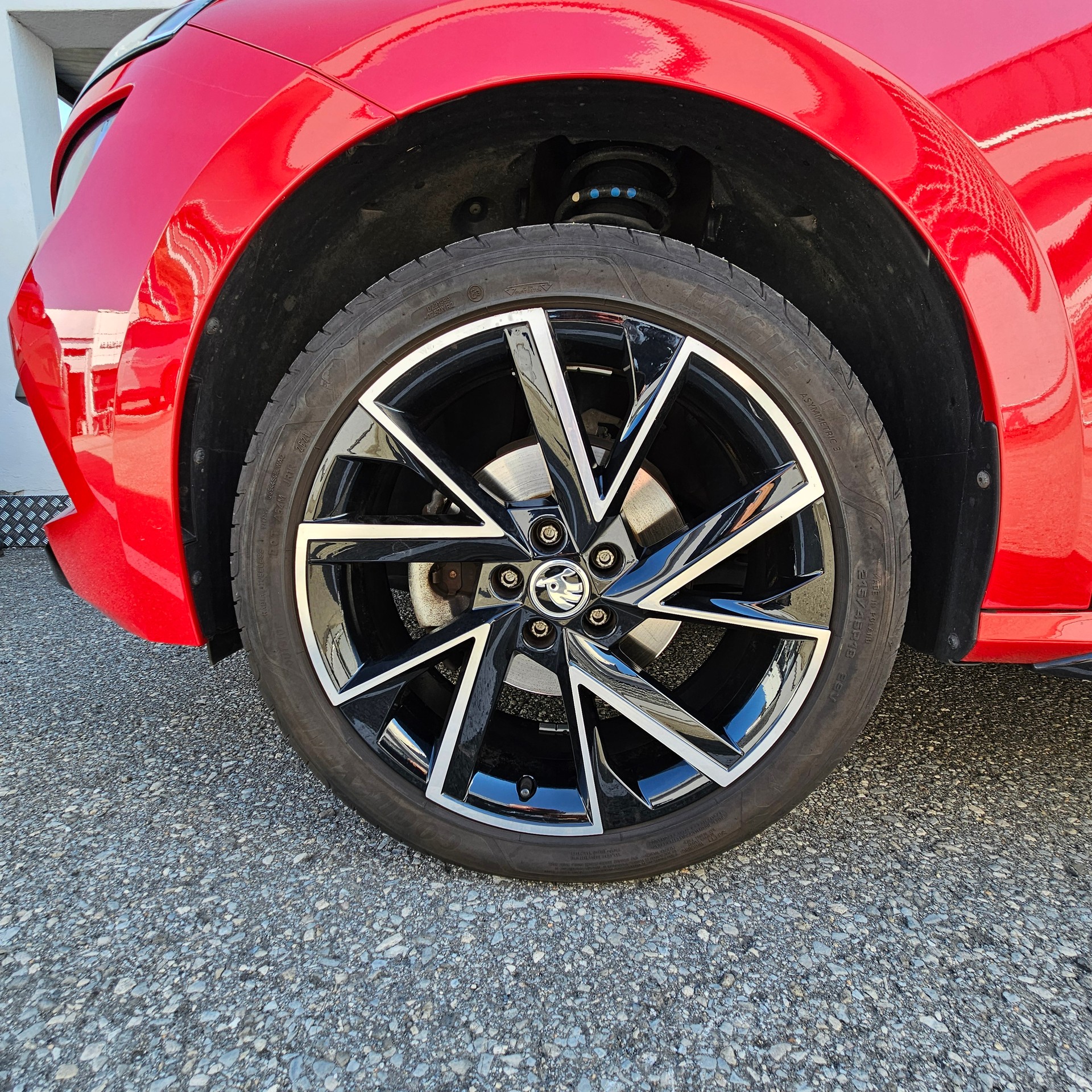 SKODA Kamiq 1.0 TSI Monte Carlo-image-21