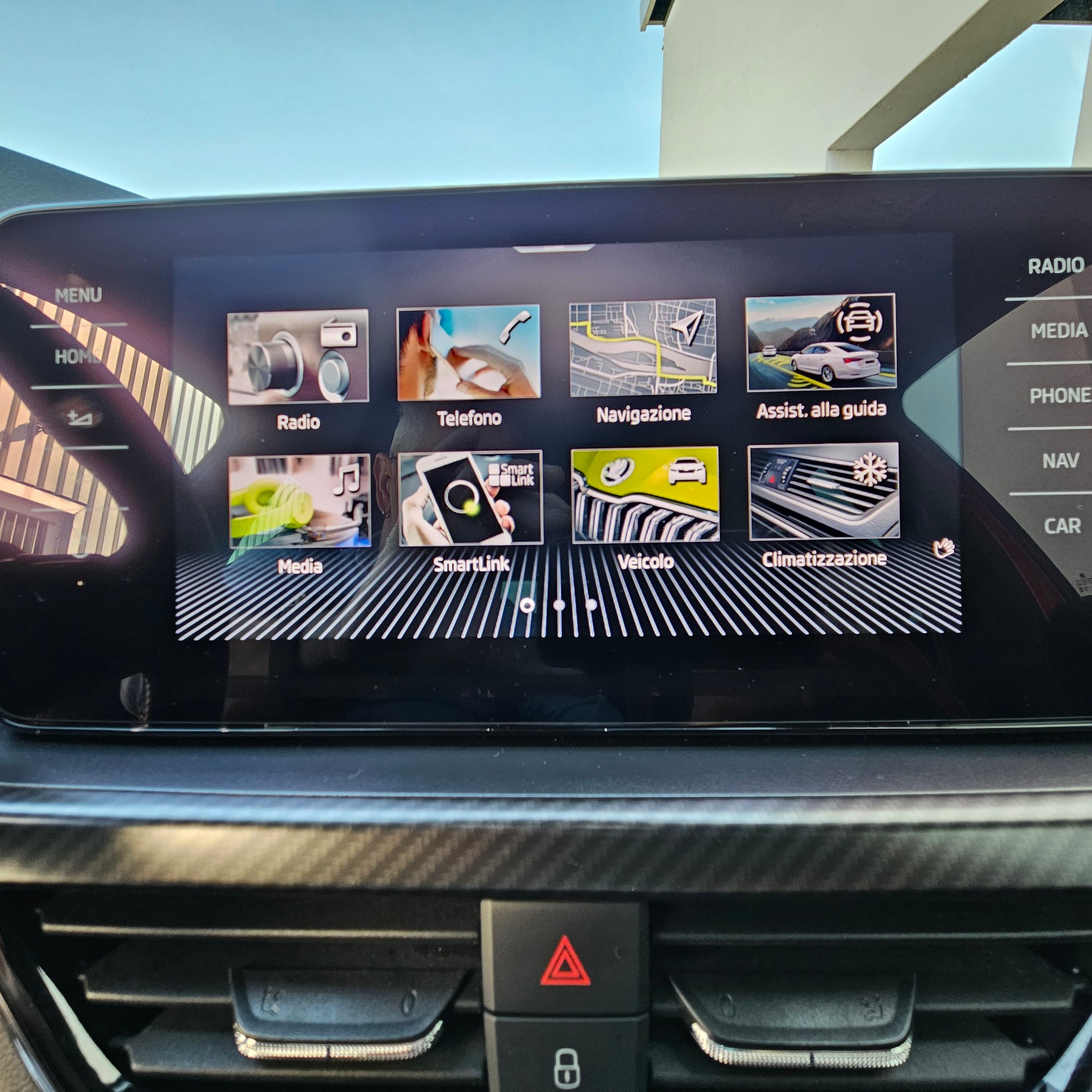 SKODA Kamiq 1.0 TSI Monte Carlo-image-14