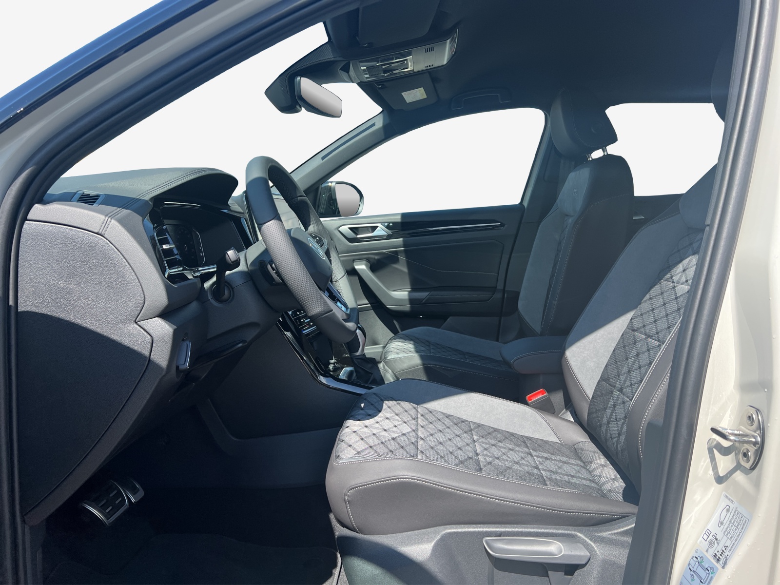 VW T-Roc 2.0 TSI R-Line DSG 4Motion-image-7