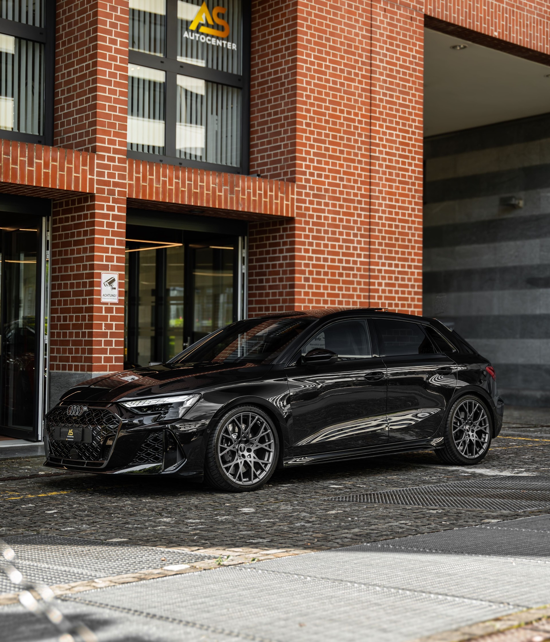 AUDI RS3 Sportback 2.5 TSI quattro Facelift | R8-SCHALENSITZE | PANO | CARBON