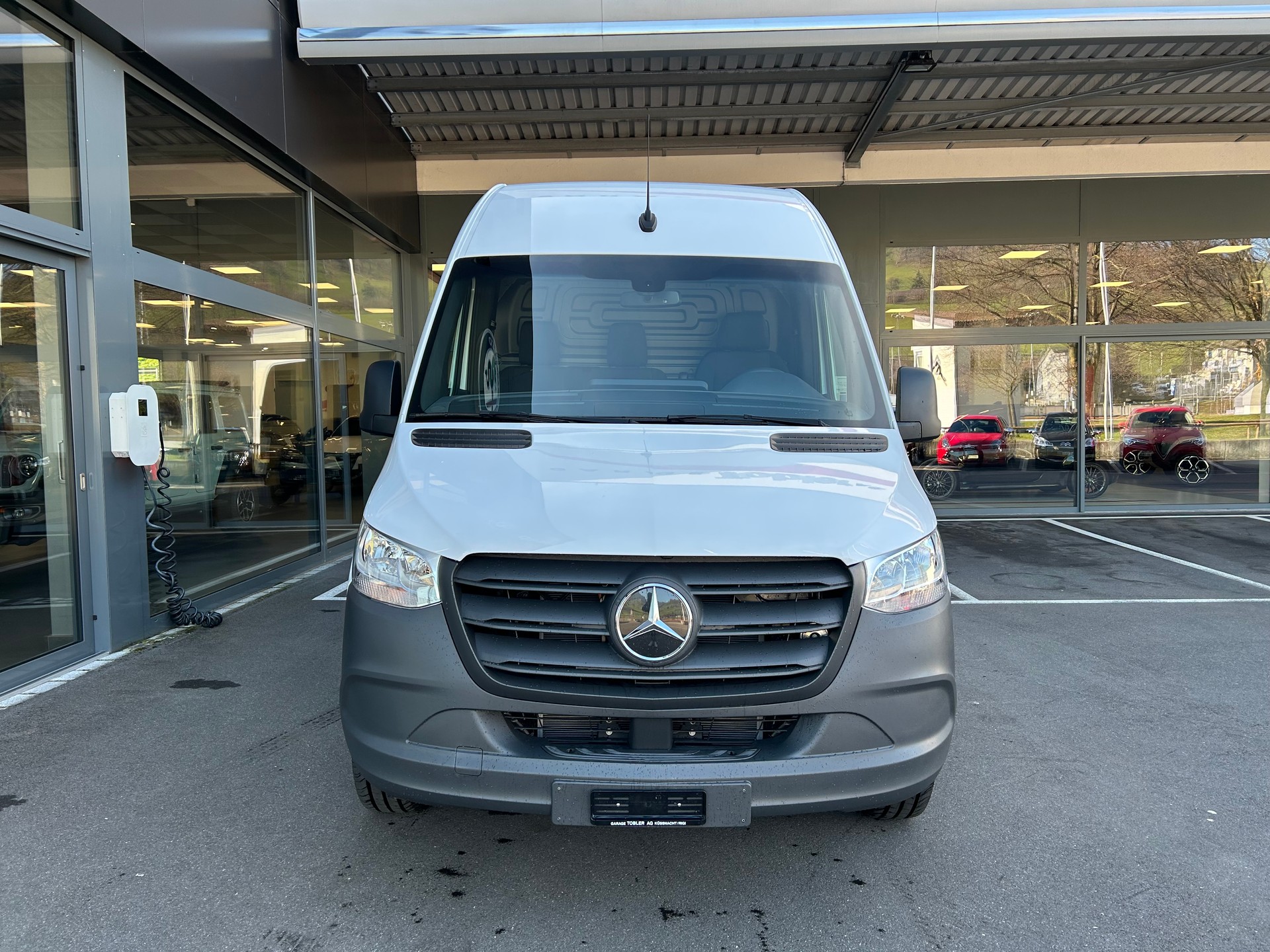 MERCEDES-BENZ eSprinter 312 47kWh Standard-showroom-element-2