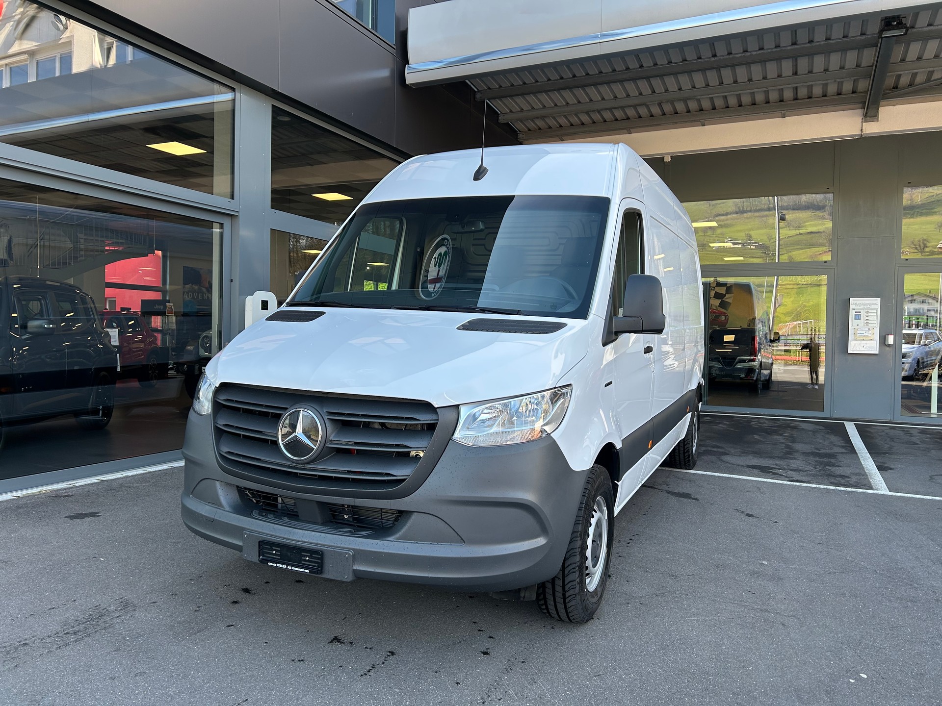 MERCEDES-BENZ eSprinter 312 47kWh Standard-showroom-element-1