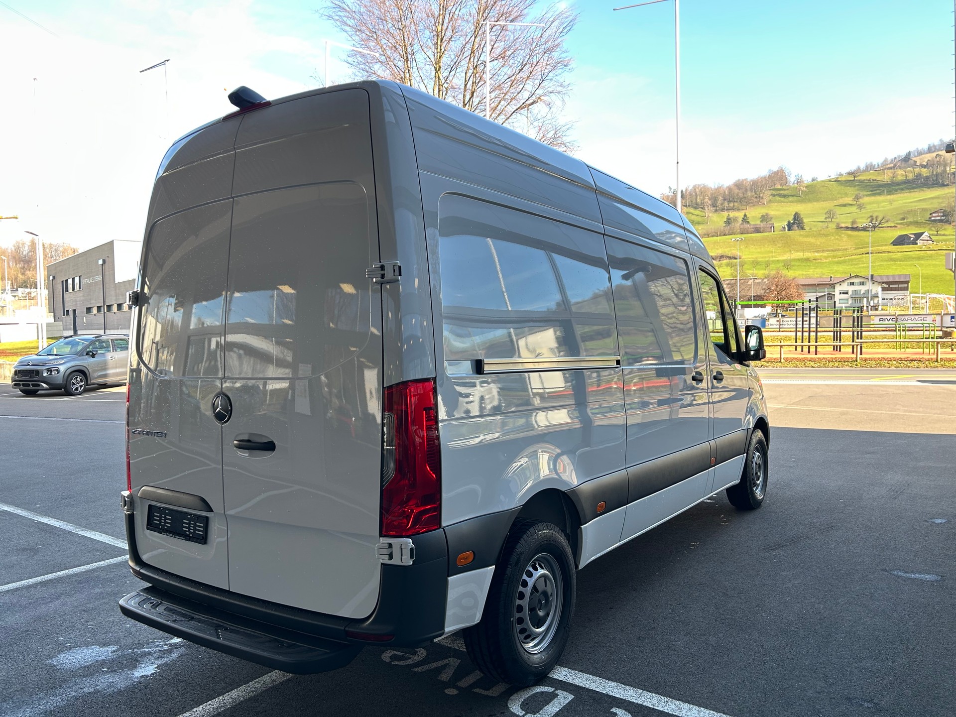 MERCEDES-BENZ eSprinter 312 47kWh Standard-image-8