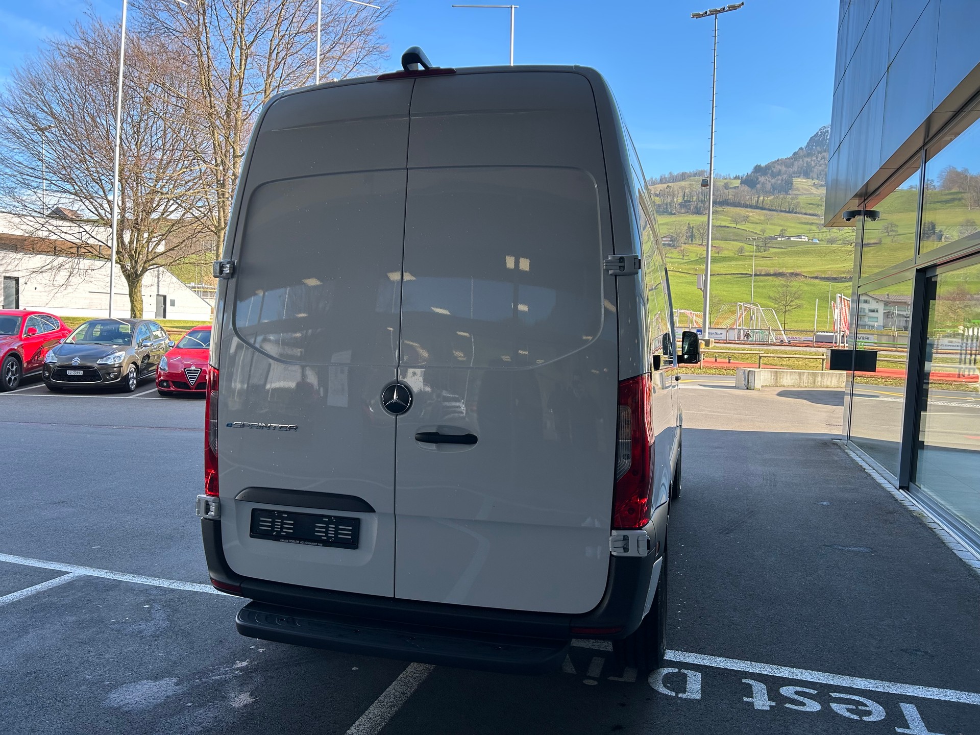 MERCEDES-BENZ eSprinter 312 47kWh Standard-image-9