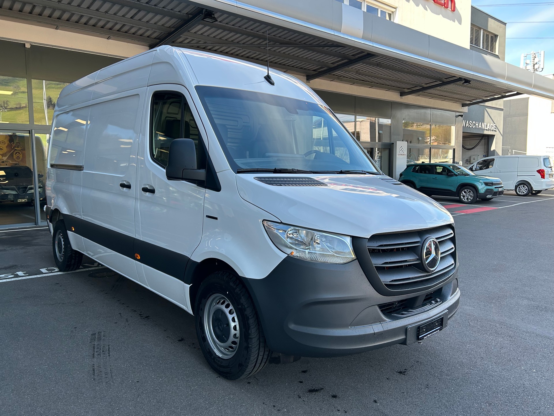 MERCEDES-BENZ eSprinter 312 47kWh Standard-image-4
