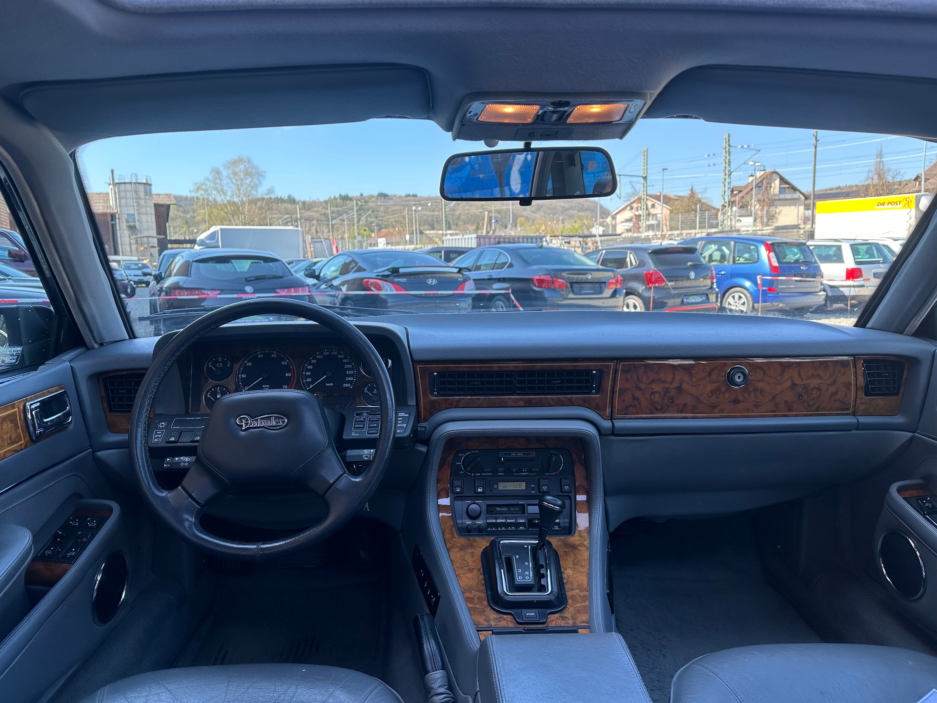 DAIMLER 4.0 Six-image-12